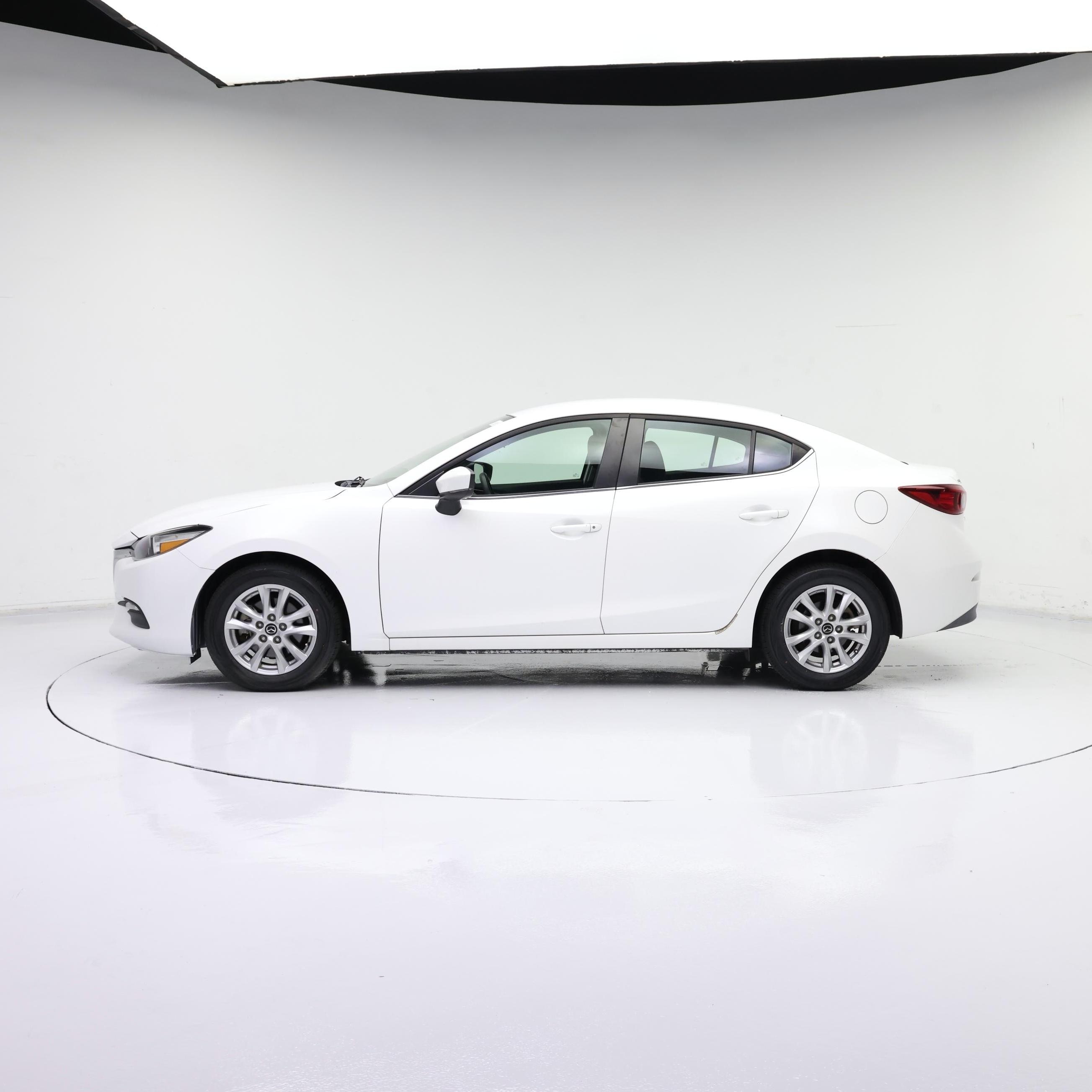 Thumbnail: 2018 Mazda Mazda3 - 3