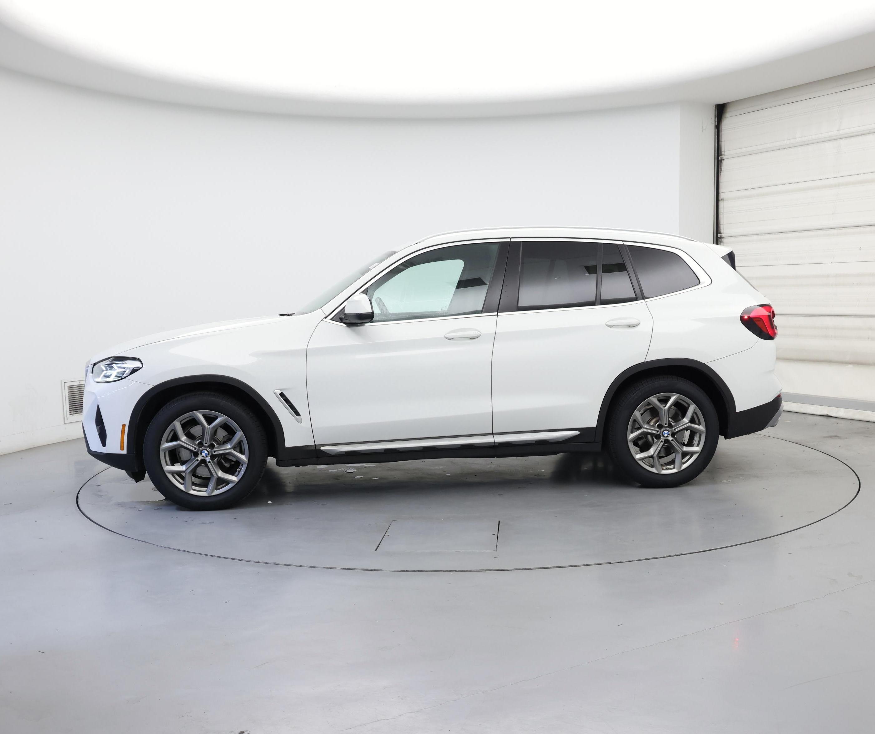 Thumbnail: 2022 BMW X3 - 3