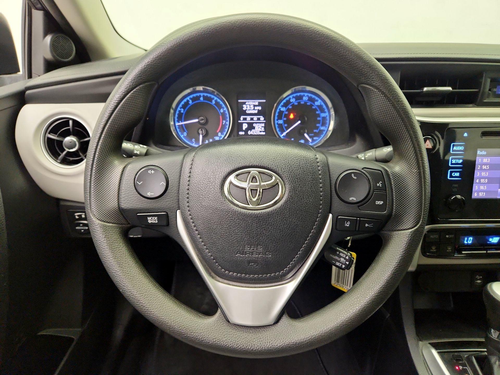 Thumbnail: 2017 Toyota Corolla - 10
