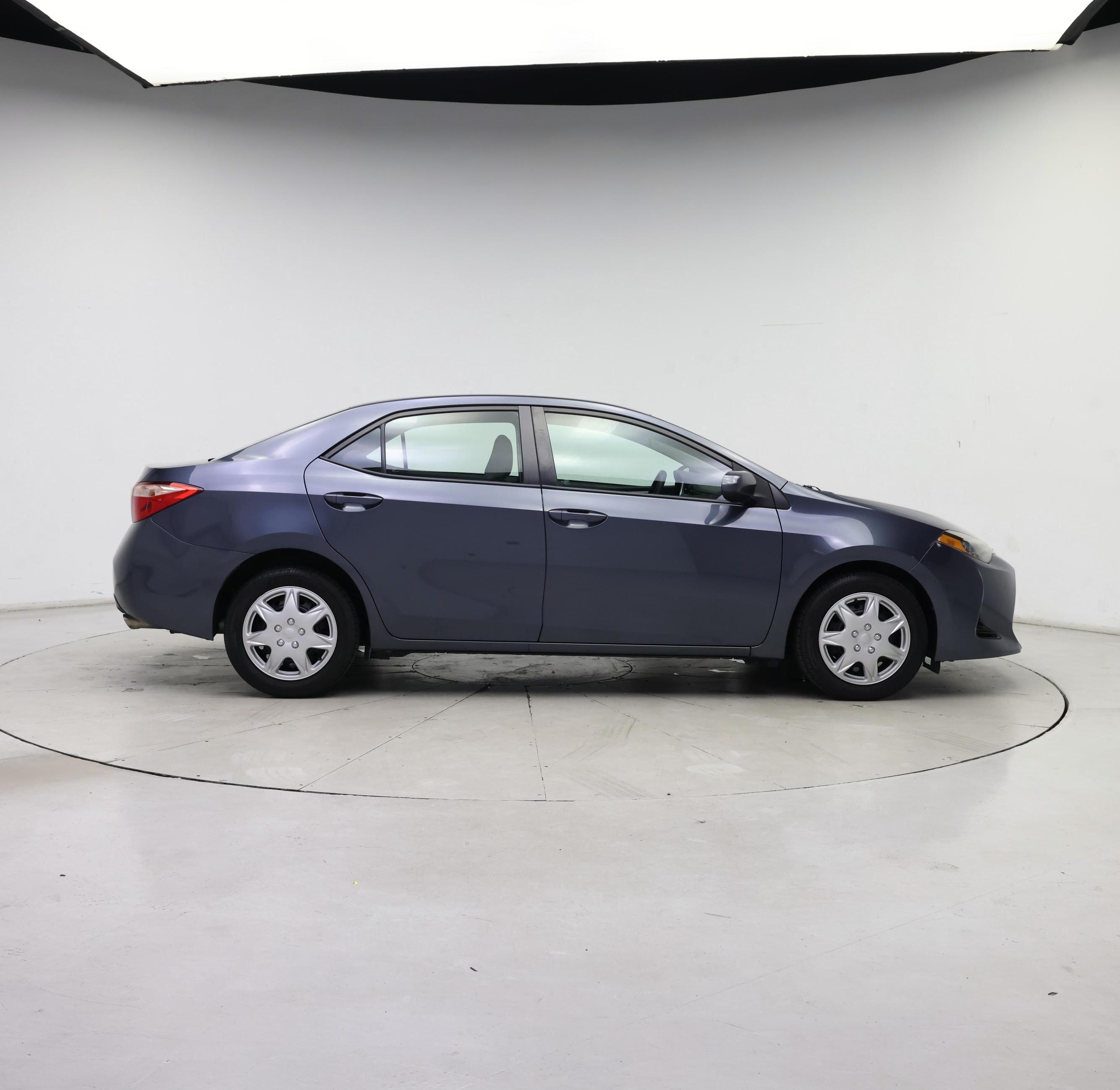 Thumbnail: 2017 Toyota Corolla - 7