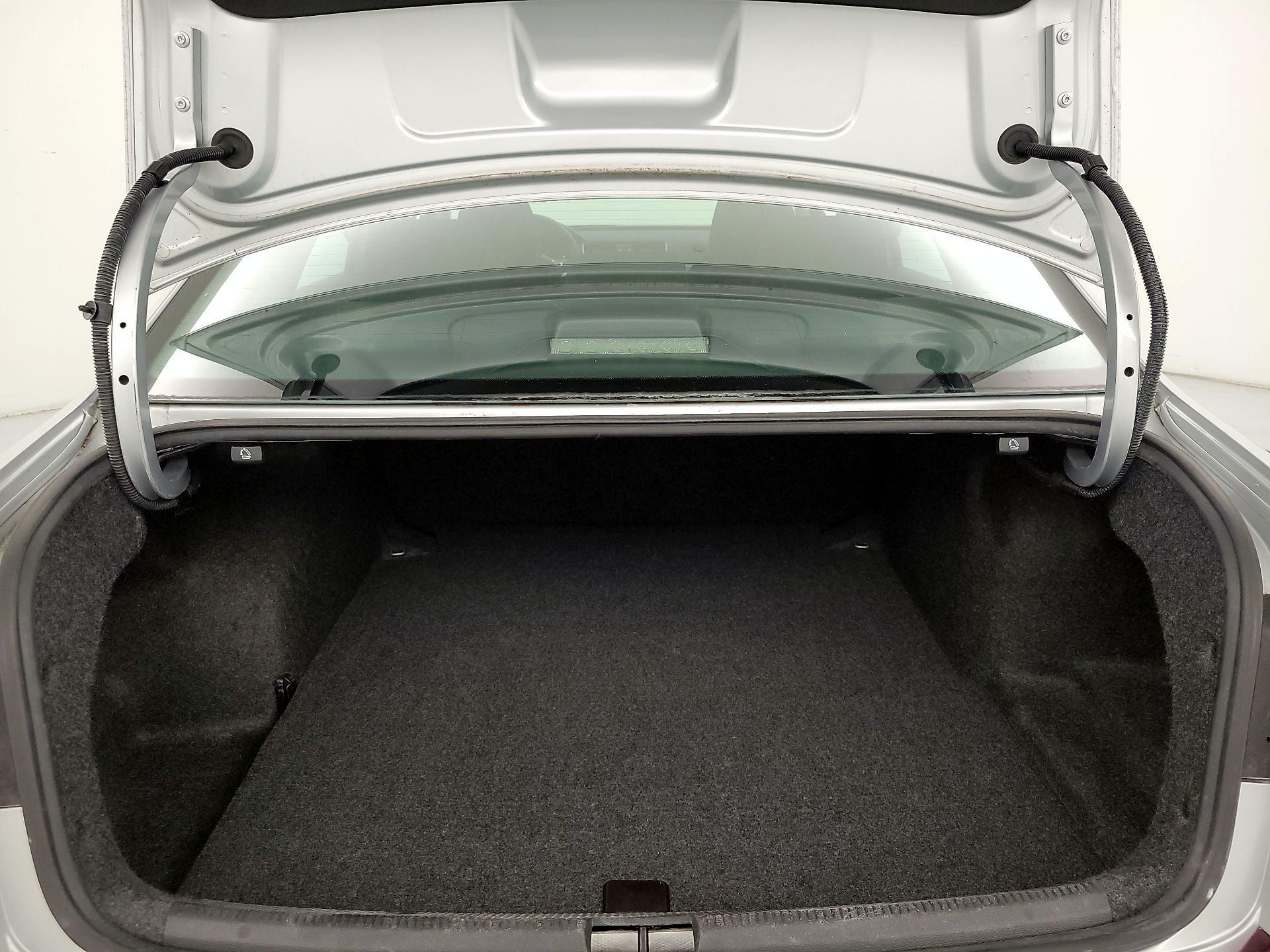 Thumbnail: 2017 Volkswagen Passat - 20