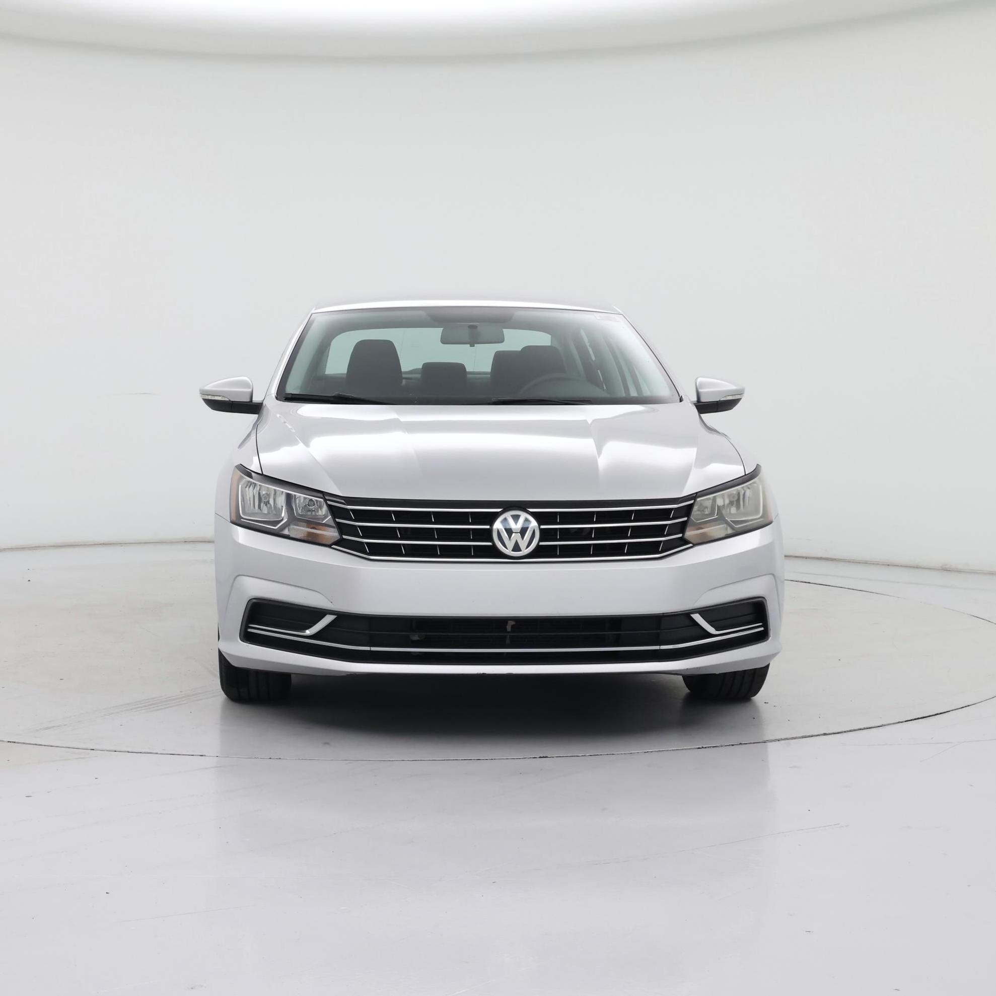 Thumbnail: 2017 Volkswagen Passat - 5