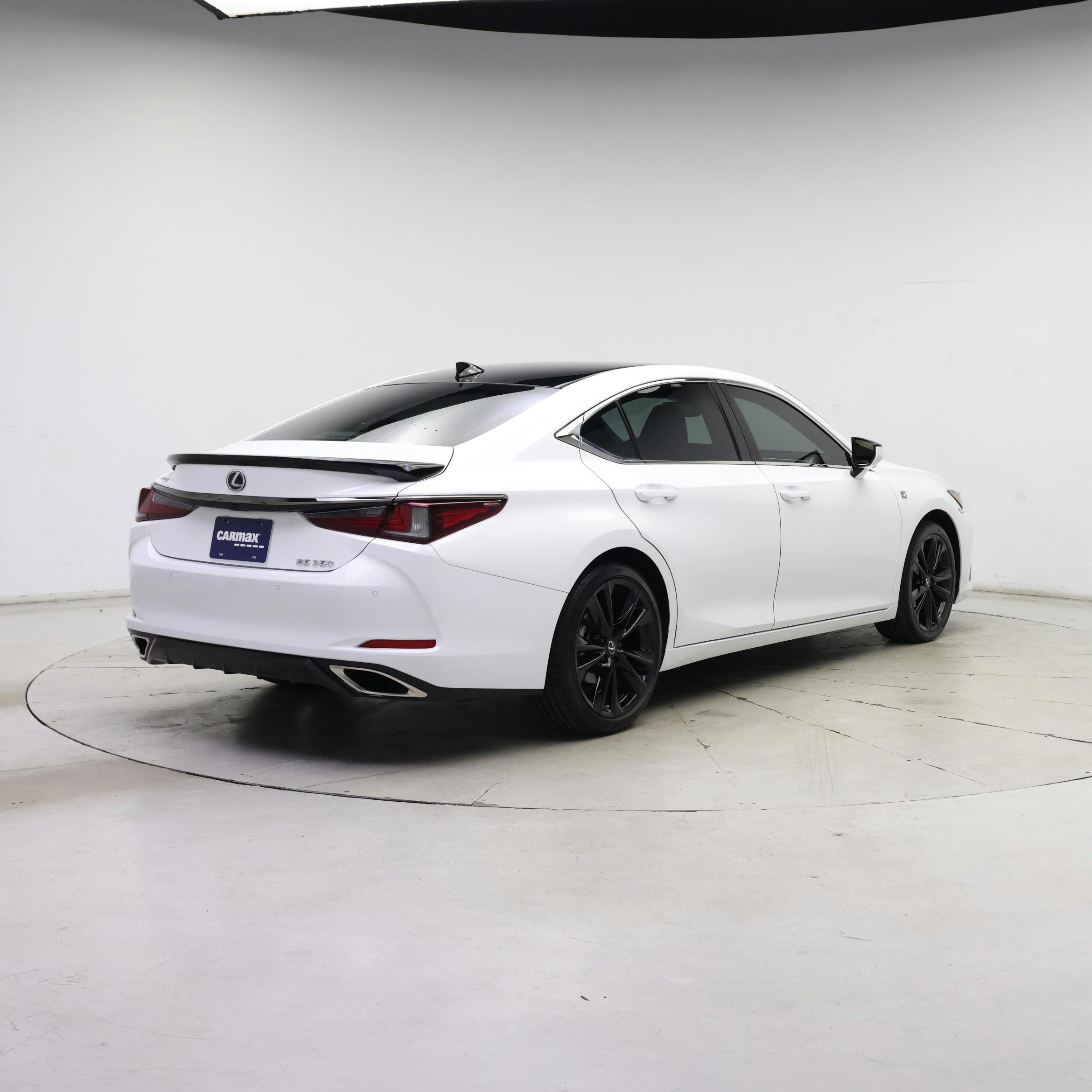Thumbnail: 2024 Lexus ES - 8