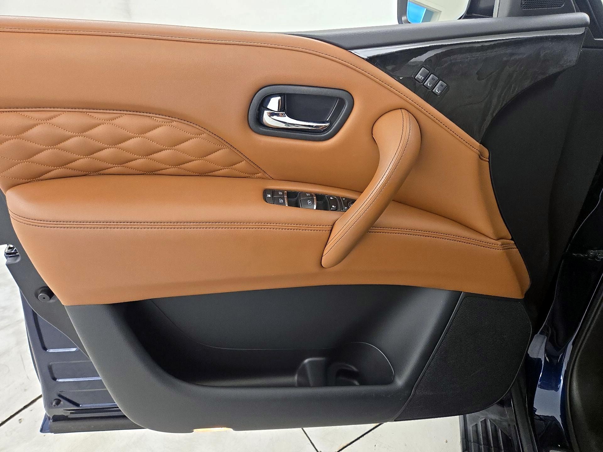 Thumbnail: 2018 INFINITI QX80 - 12
