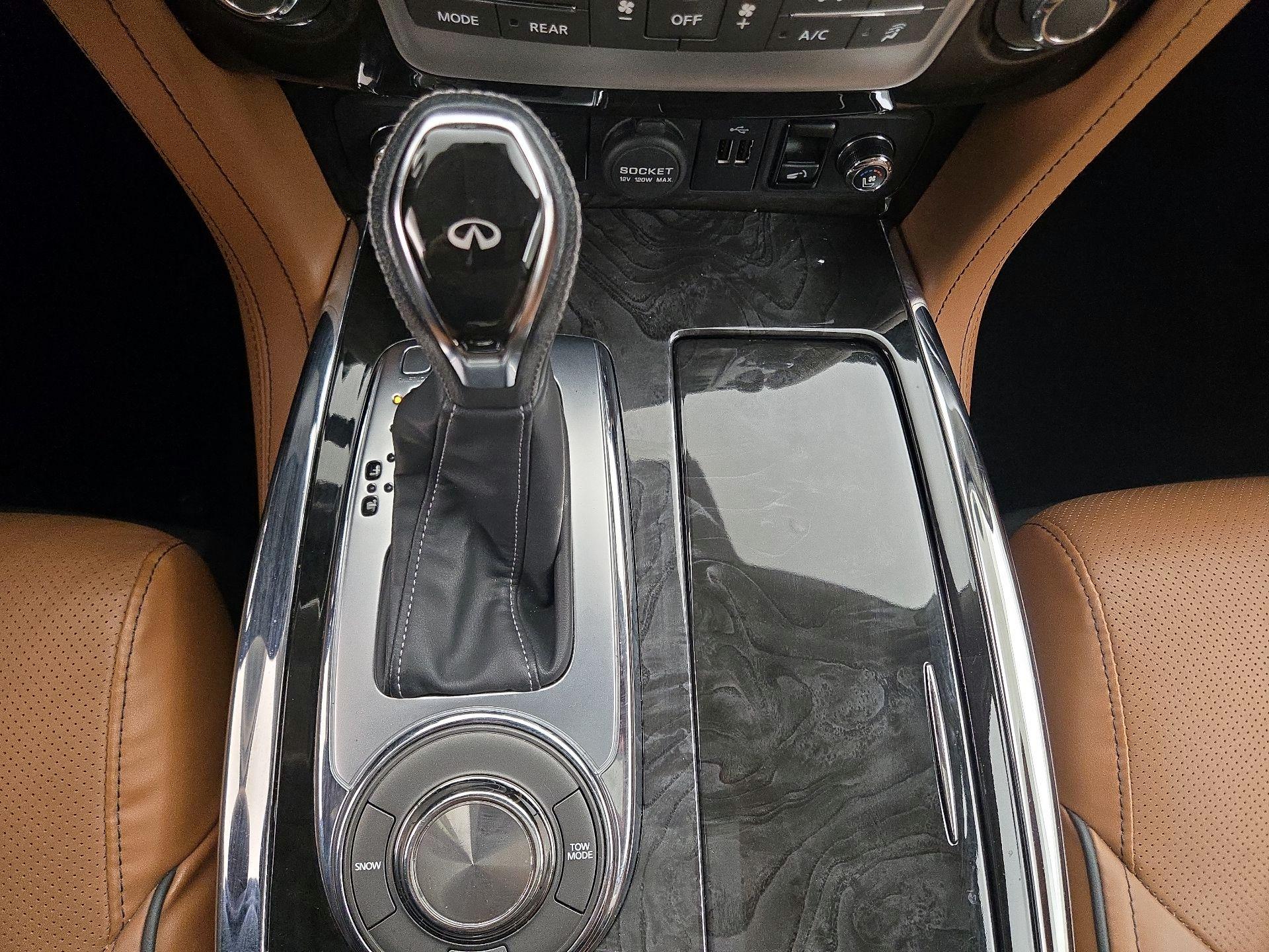 Thumbnail: 2018 INFINITI QX80 - 18