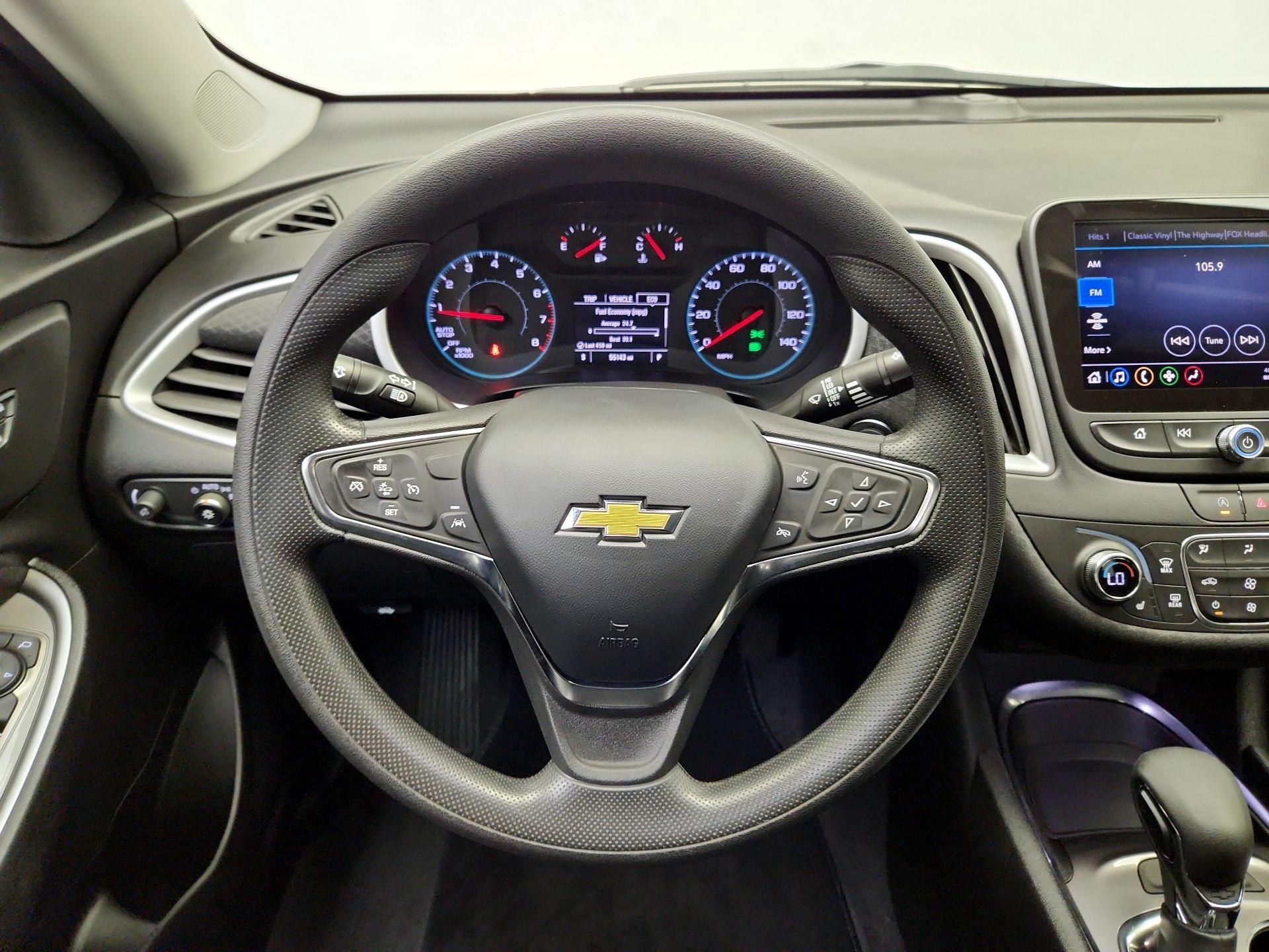 Thumbnail: 2023 Chevrolet Malibu - 10