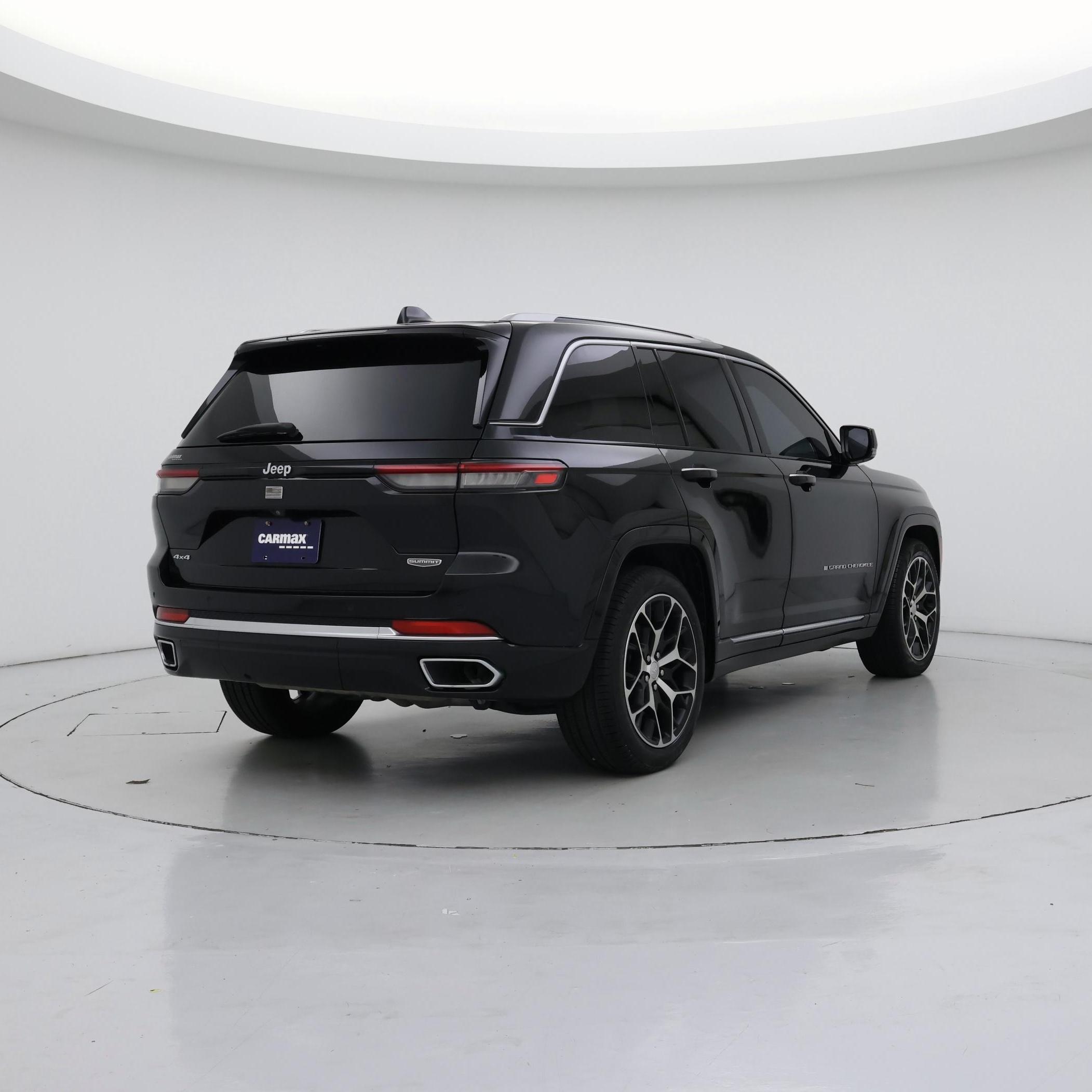 Thumbnail: 2022 Jeep Grand Cherokee - 8