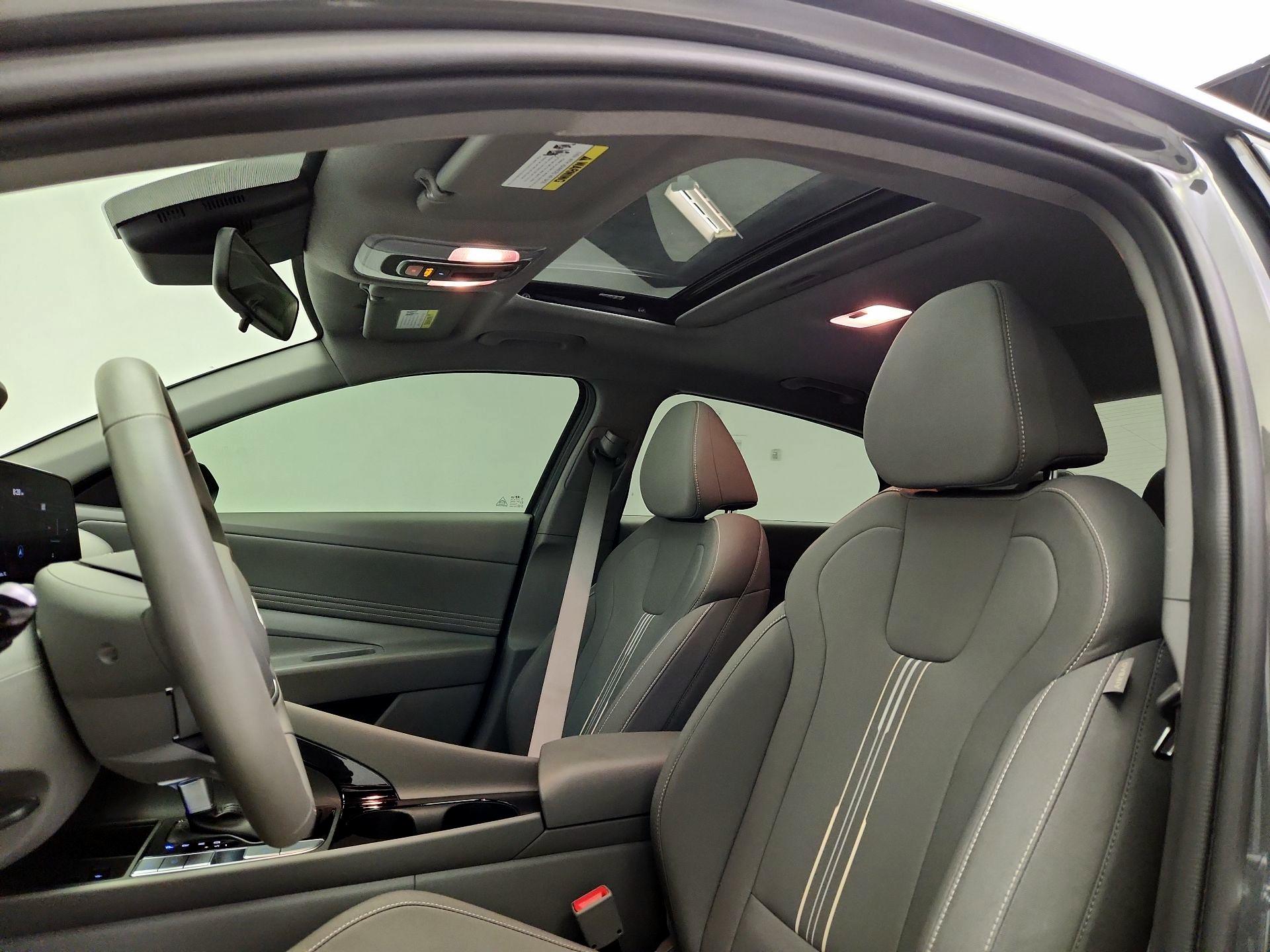 Thumbnail: 2024 Hyundai Elantra - 20