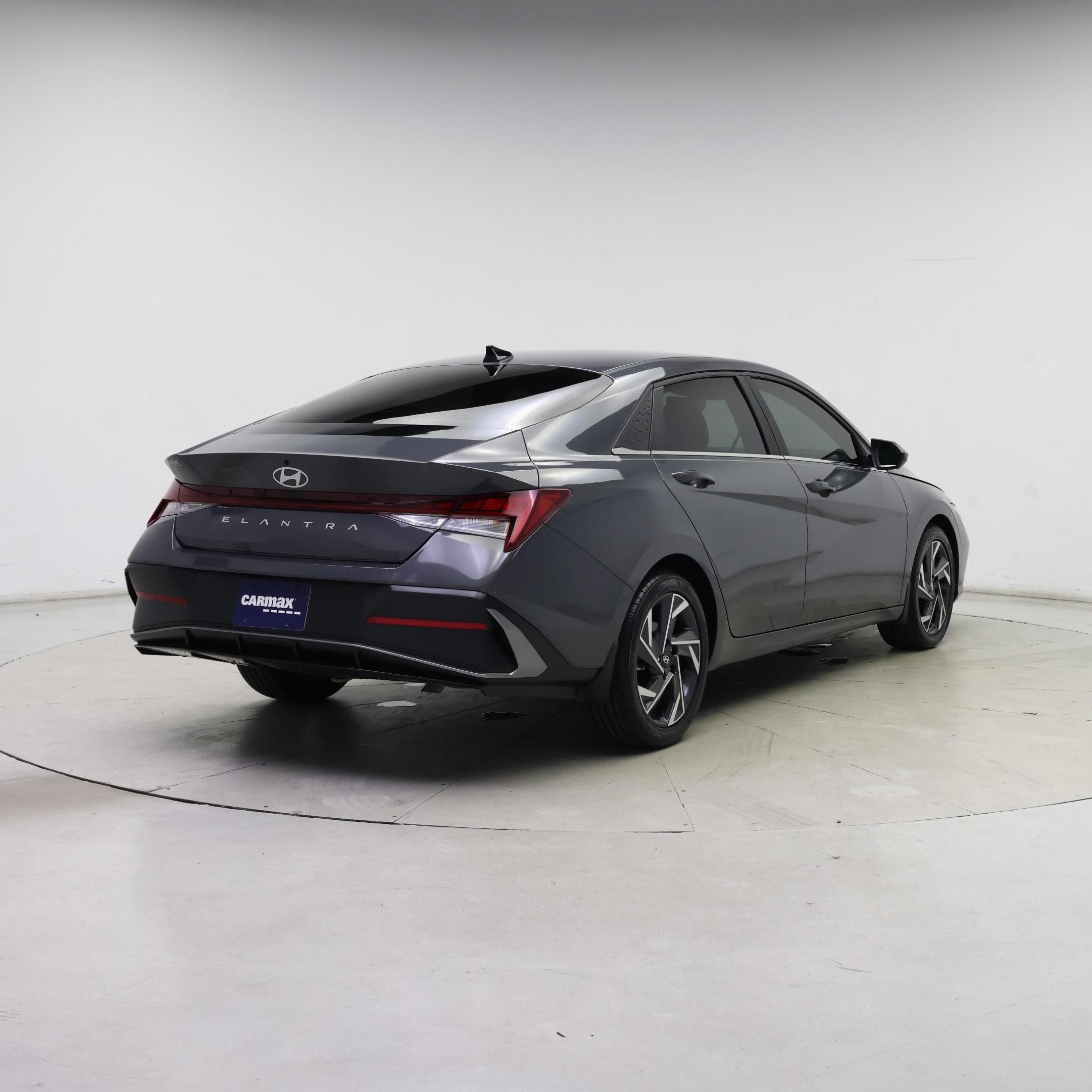 Thumbnail: 2024 Hyundai Elantra - 8