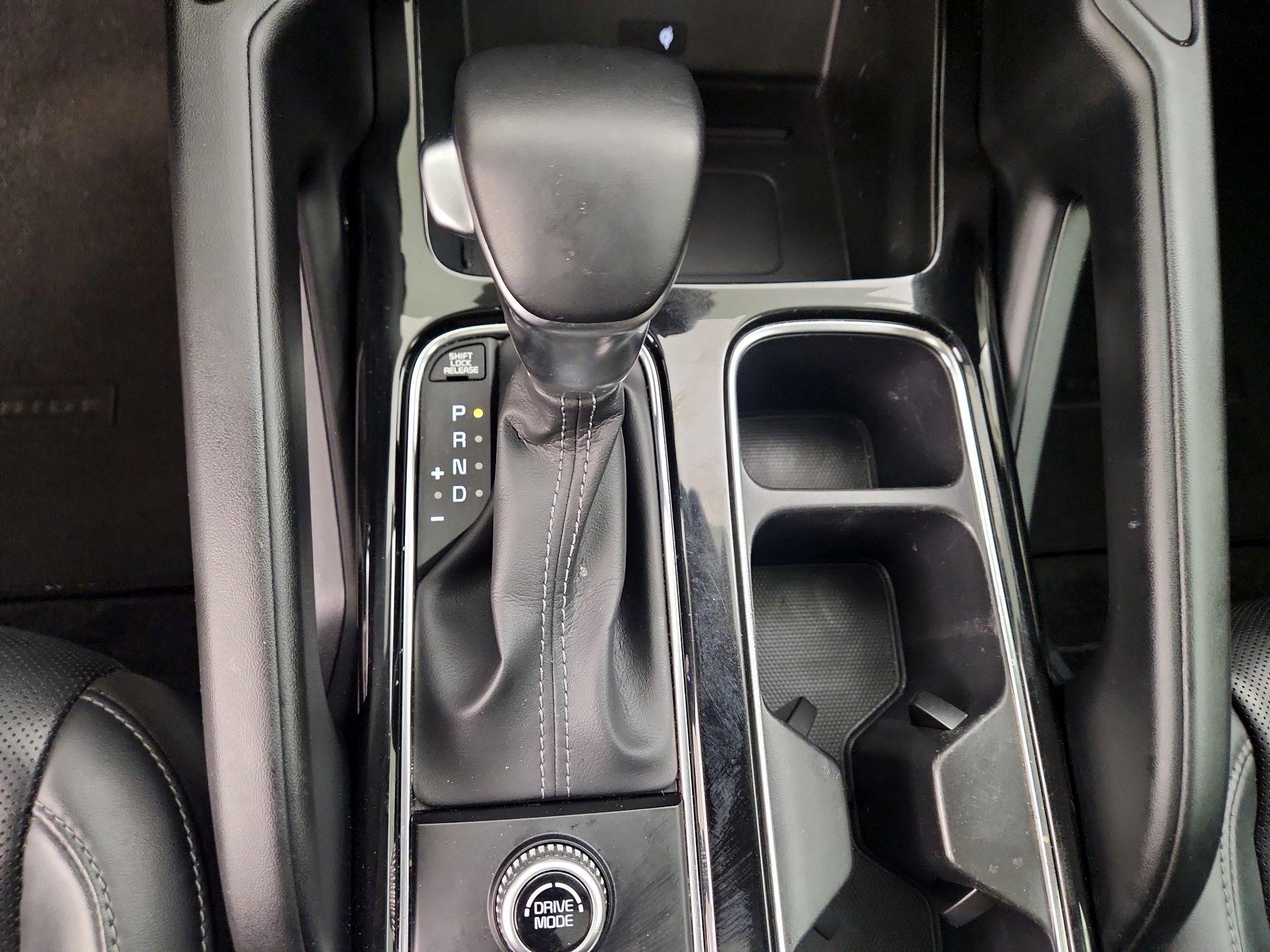 Thumbnail: 2022 Kia Telluride - 18