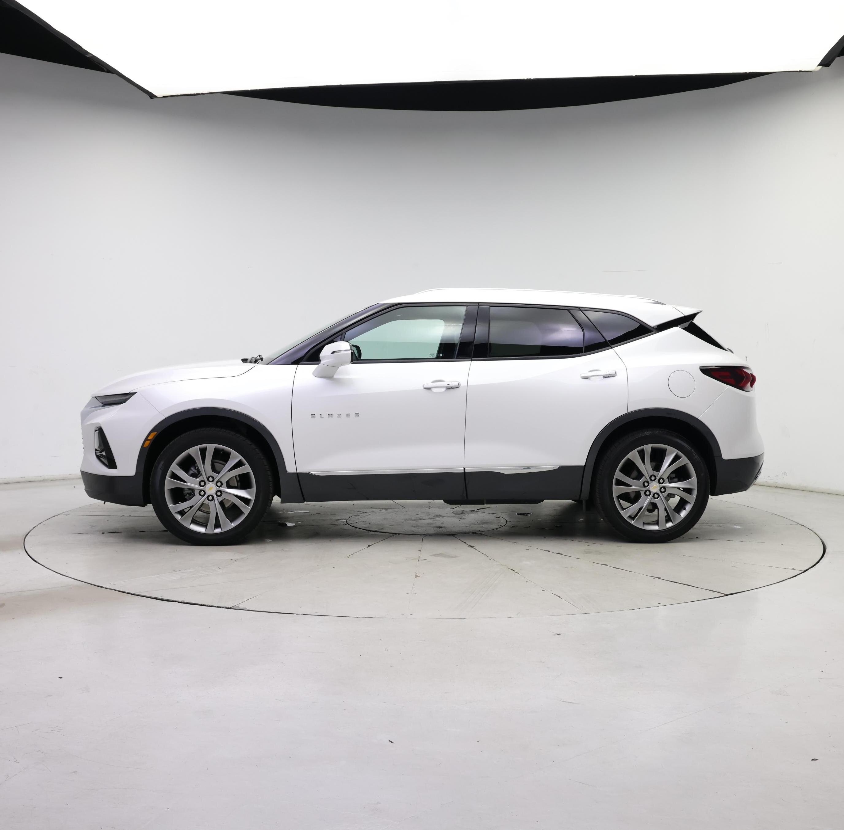 Thumbnail: 2022 Chevrolet Blazer - 3