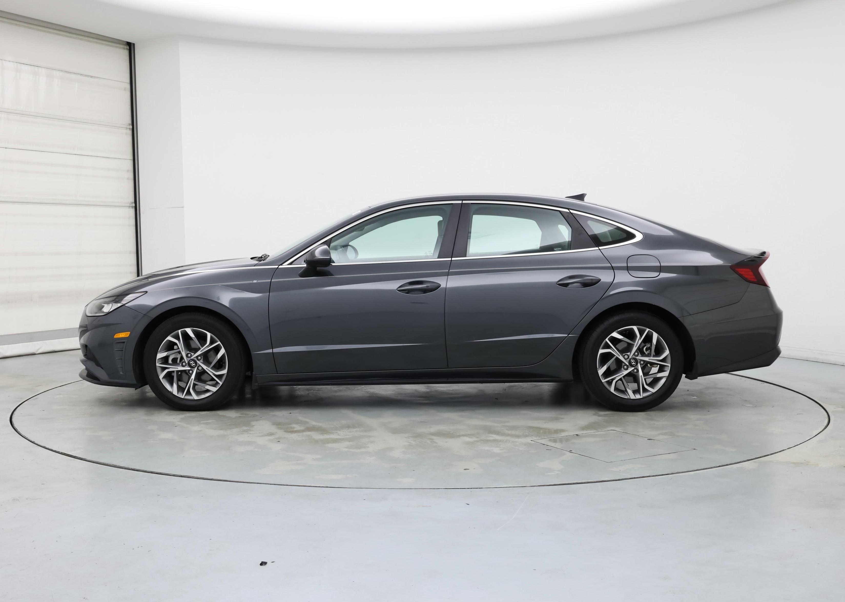 Thumbnail: 2022 Hyundai Sonata - 3