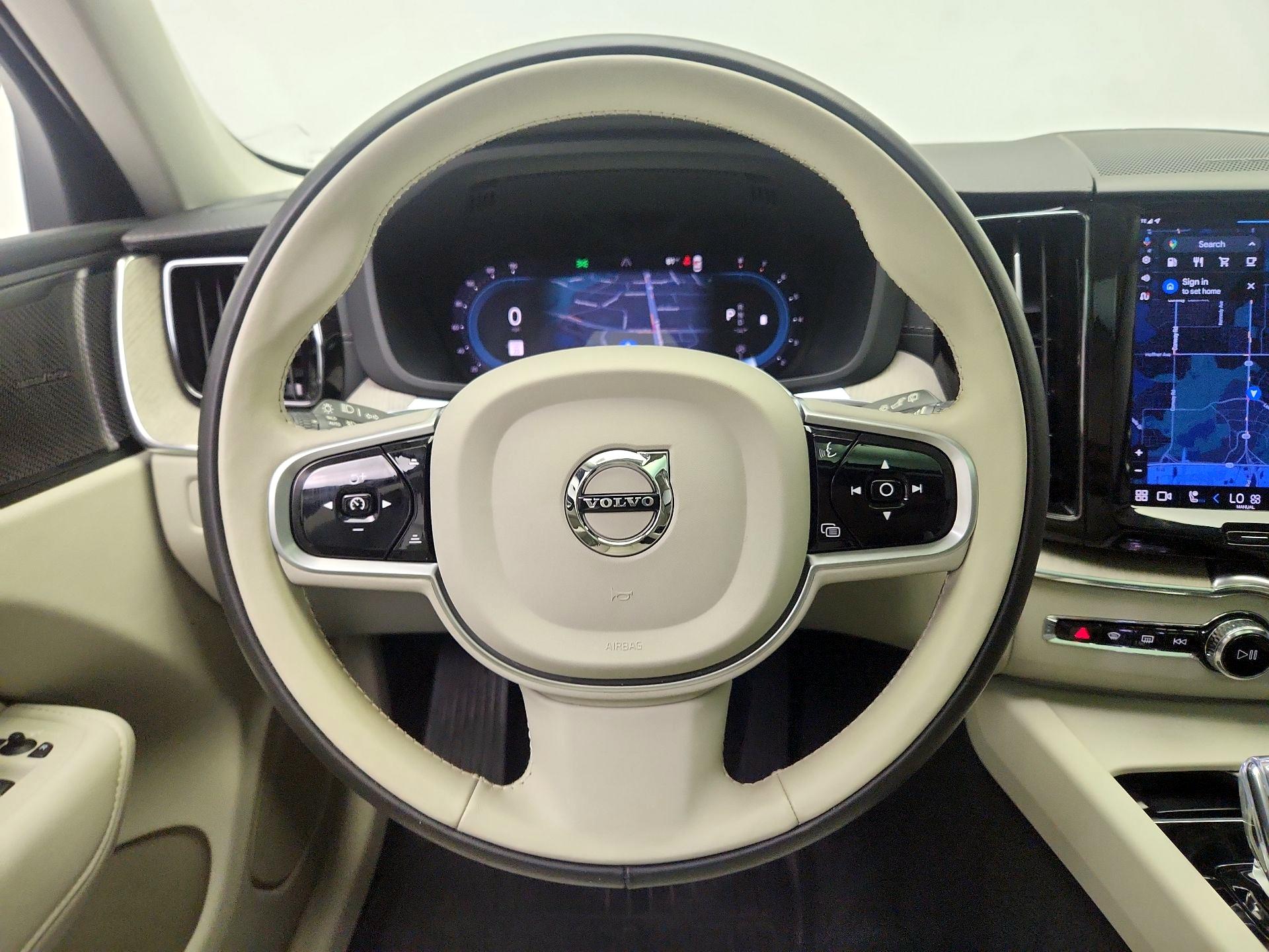 Thumbnail: 2023 Volvo XC60 - 10