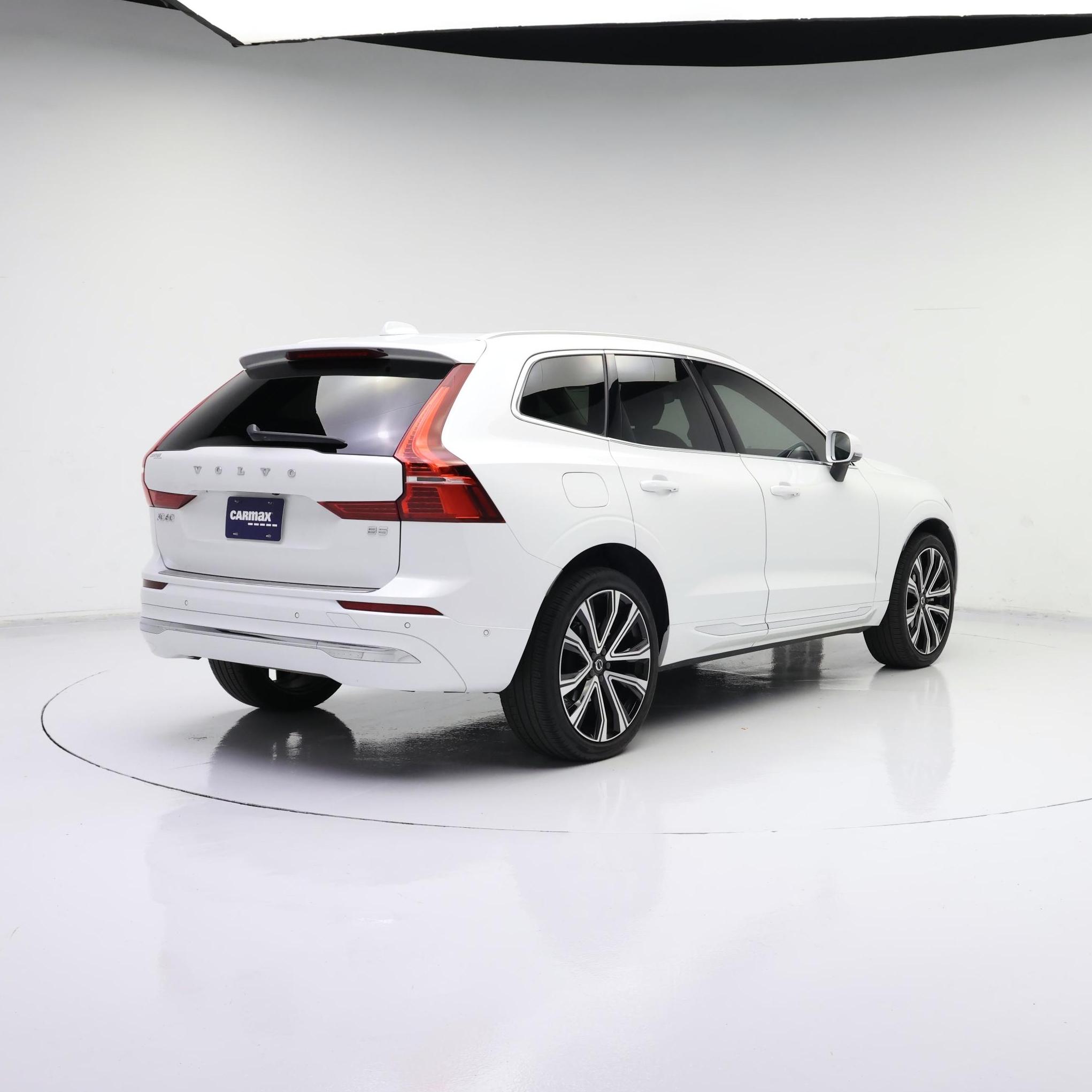 Thumbnail: 2023 Volvo XC60 - 8