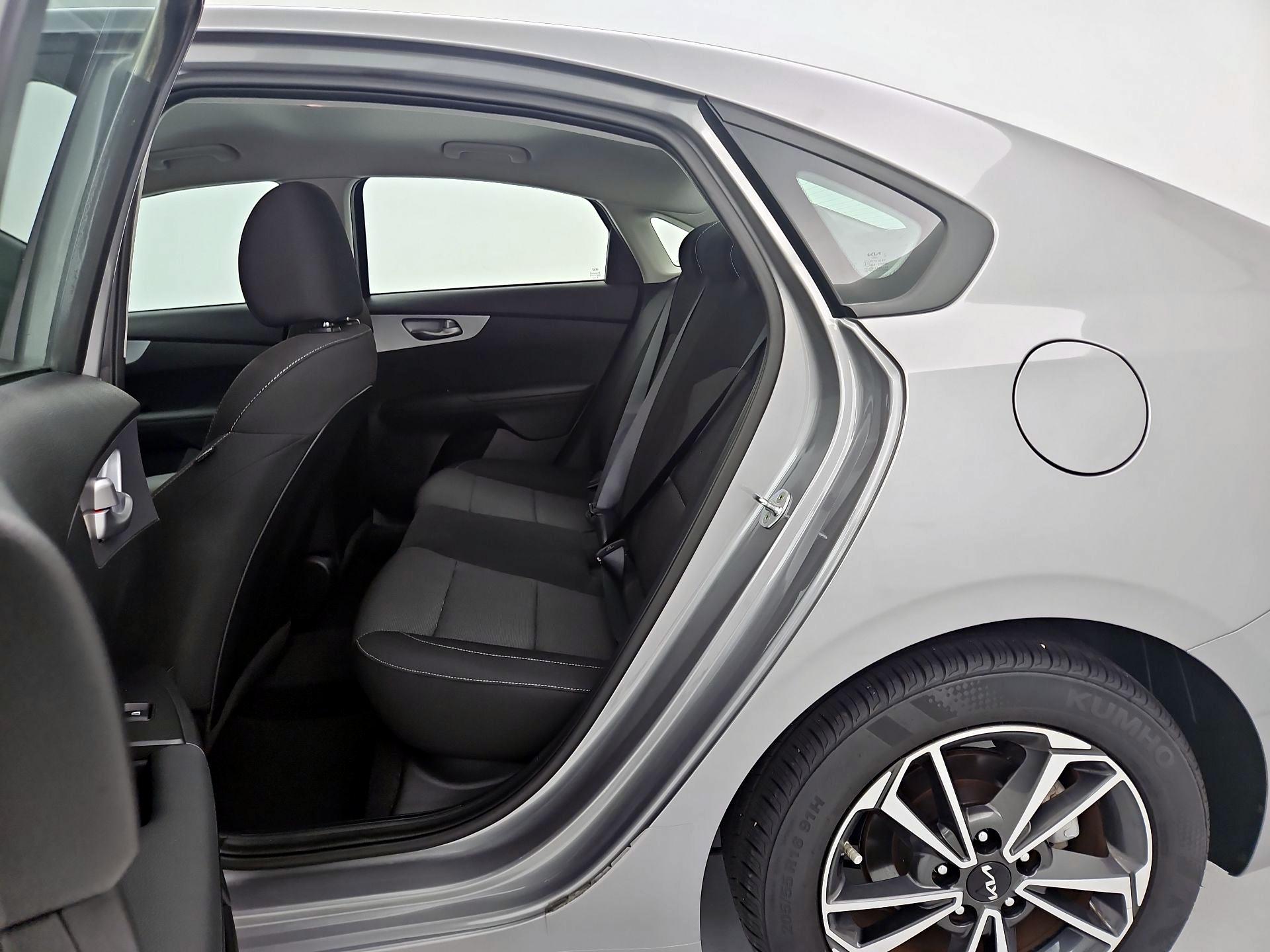 Thumbnail: 2023 Kia Forte - 19