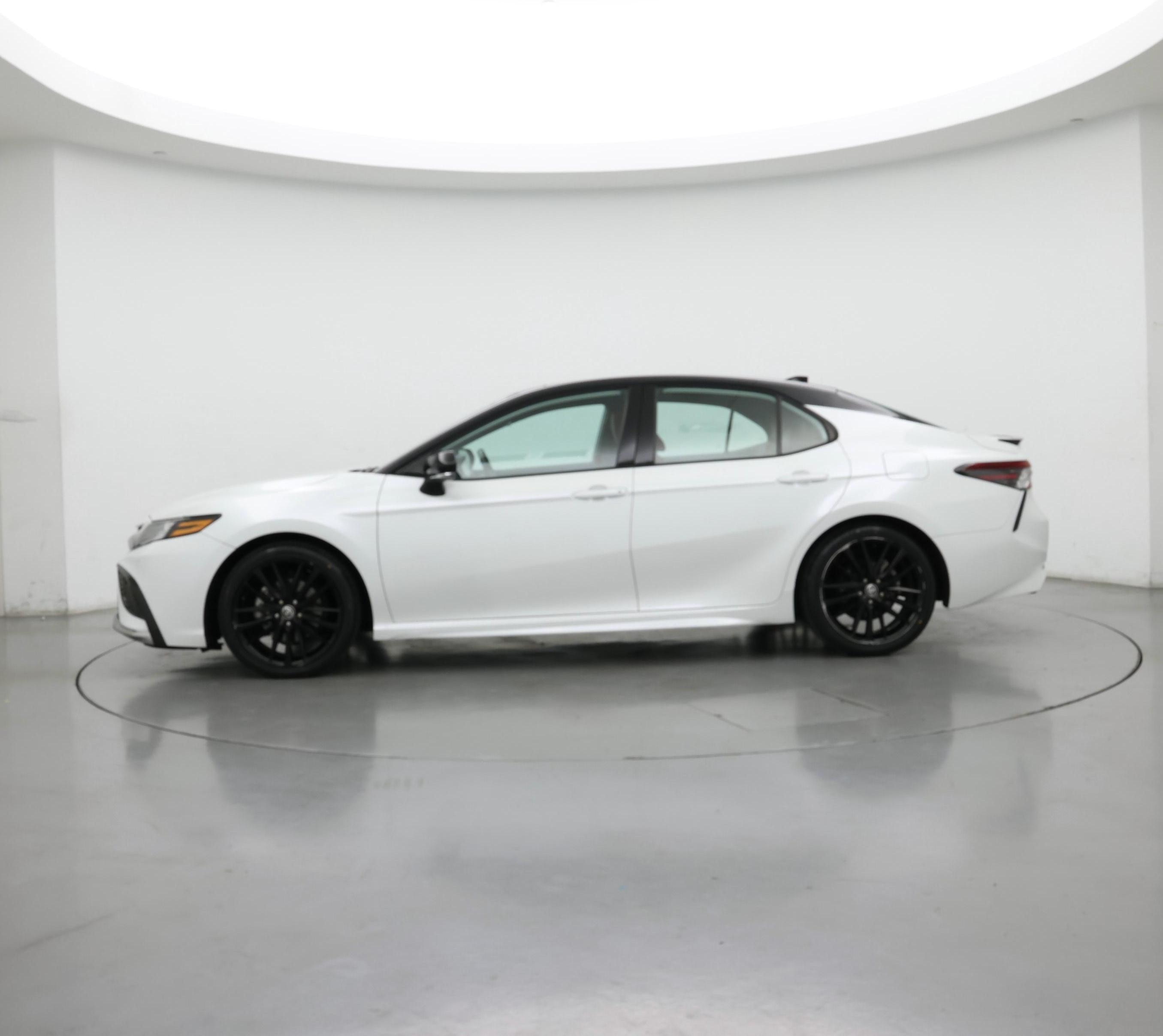 Thumbnail: 2023 Toyota Camry - 3