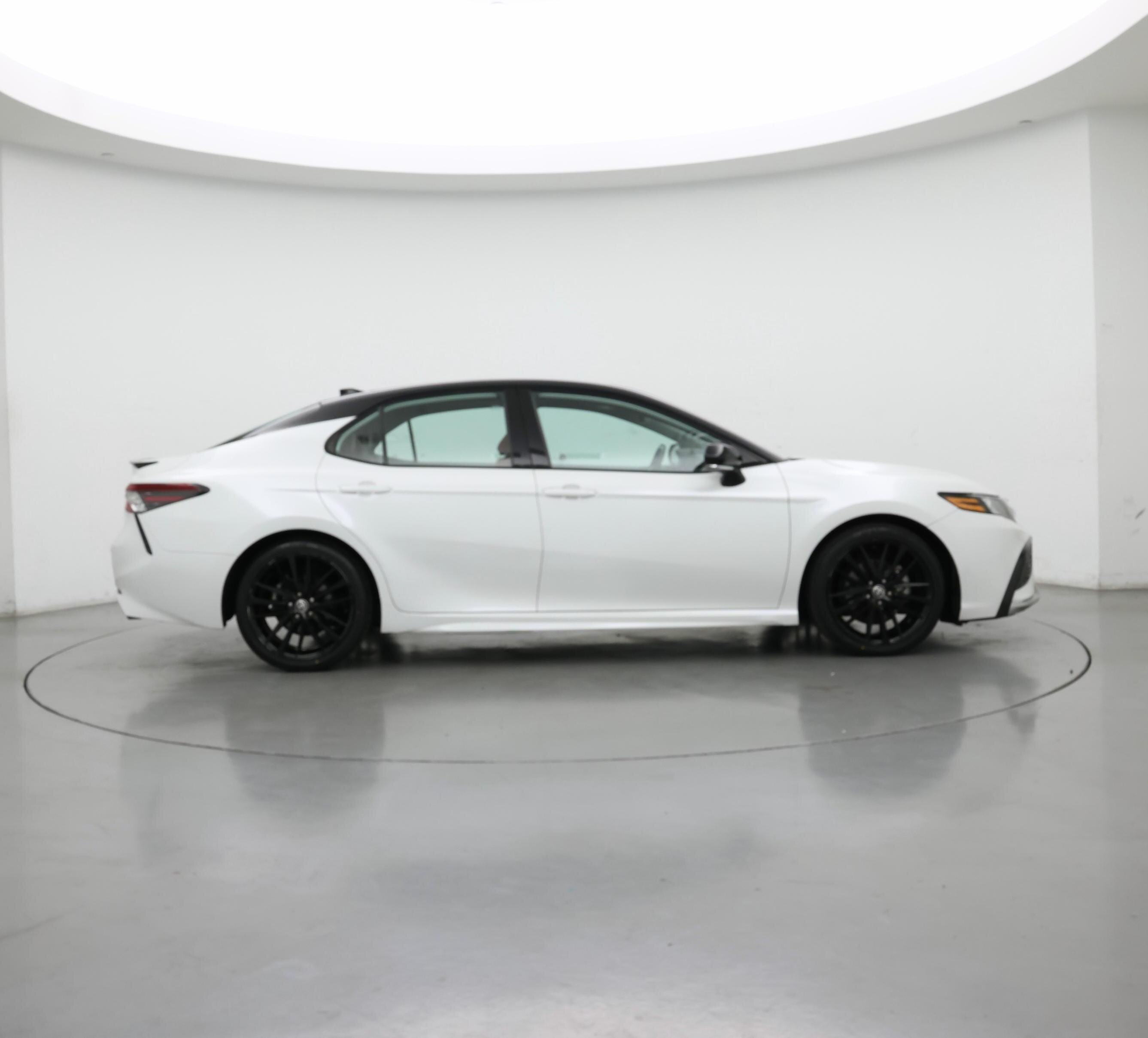 Thumbnail: 2023 Toyota Camry - 7