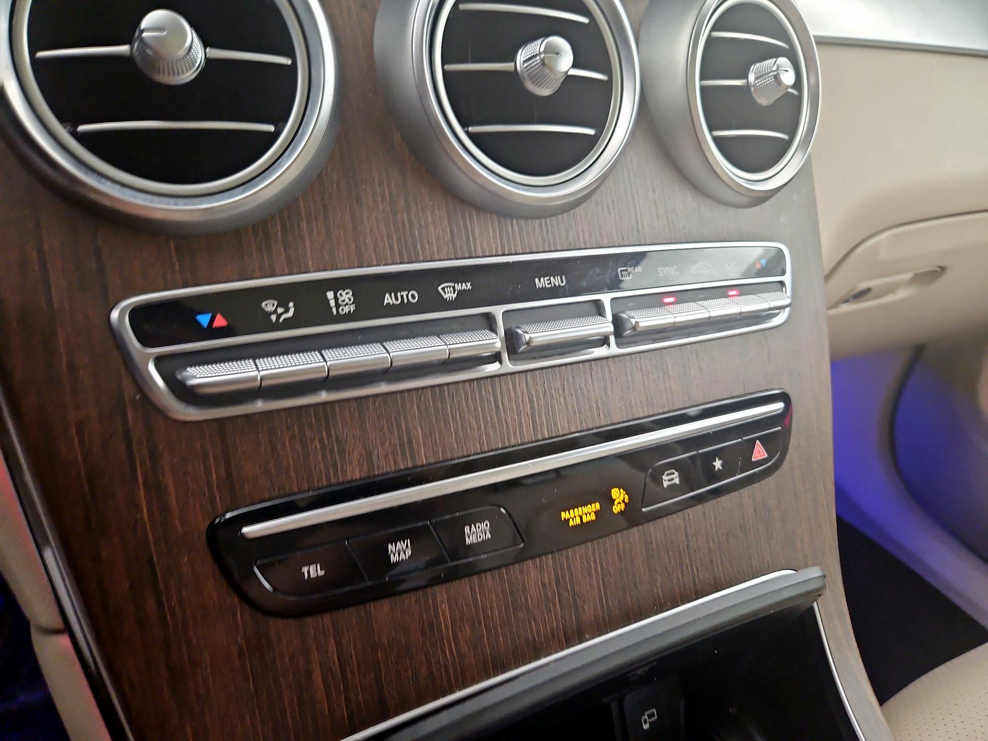 Thumbnail: 2020 Mercedes-Benz GLC - 14