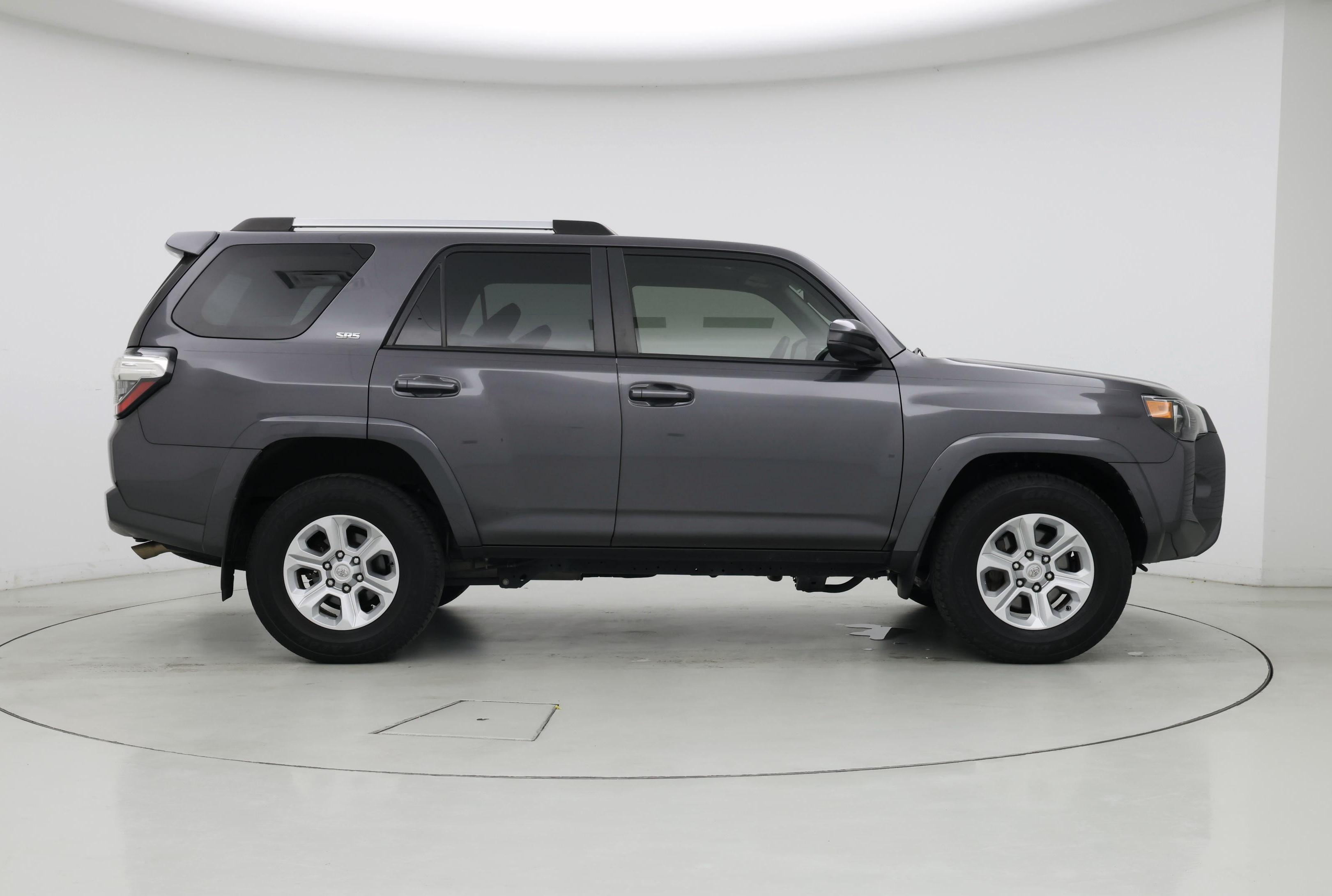 Thumbnail: 2022 Toyota 4Runner - 7