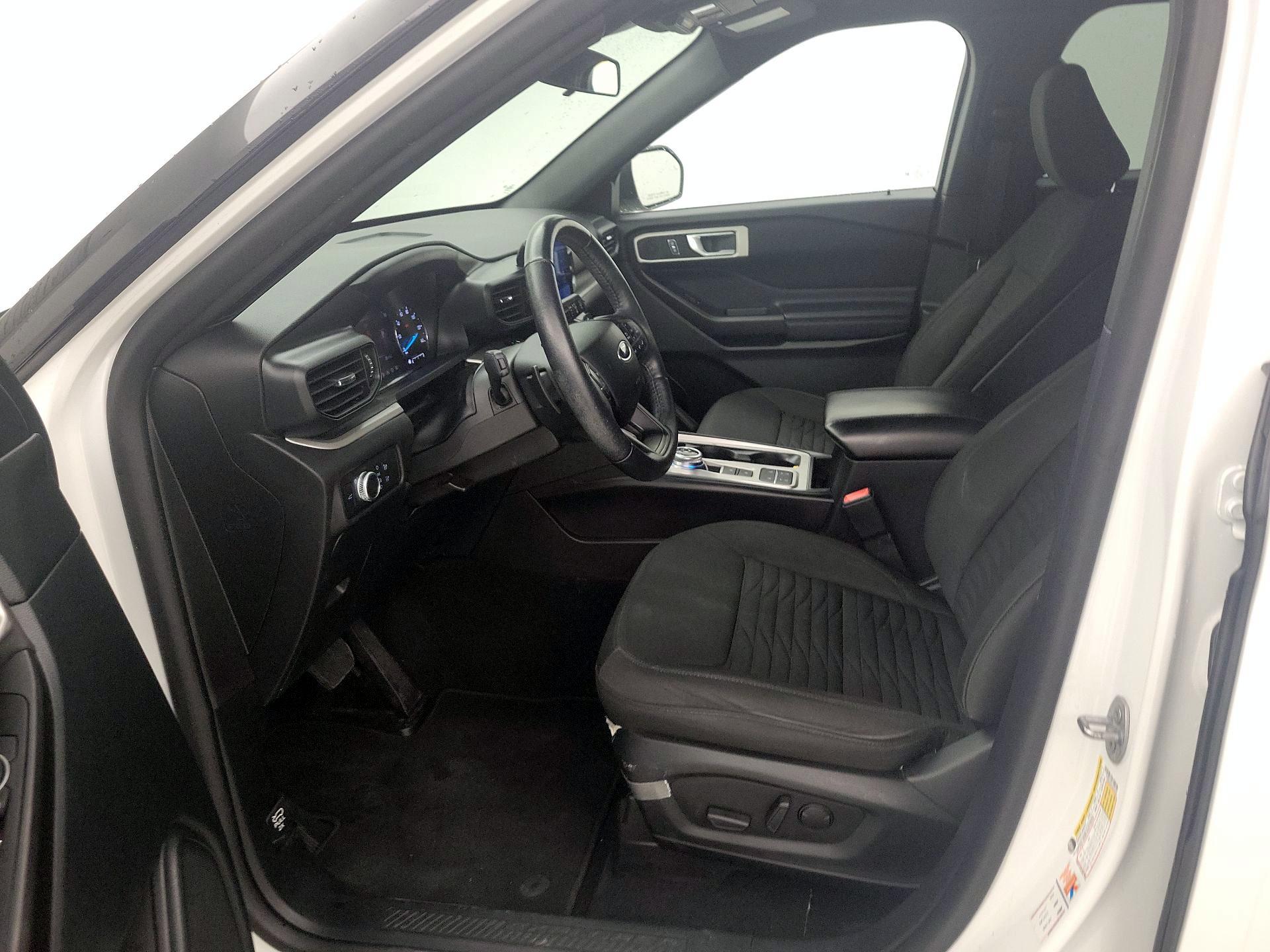 Thumbnail: 2020 Ford Explorer - 11