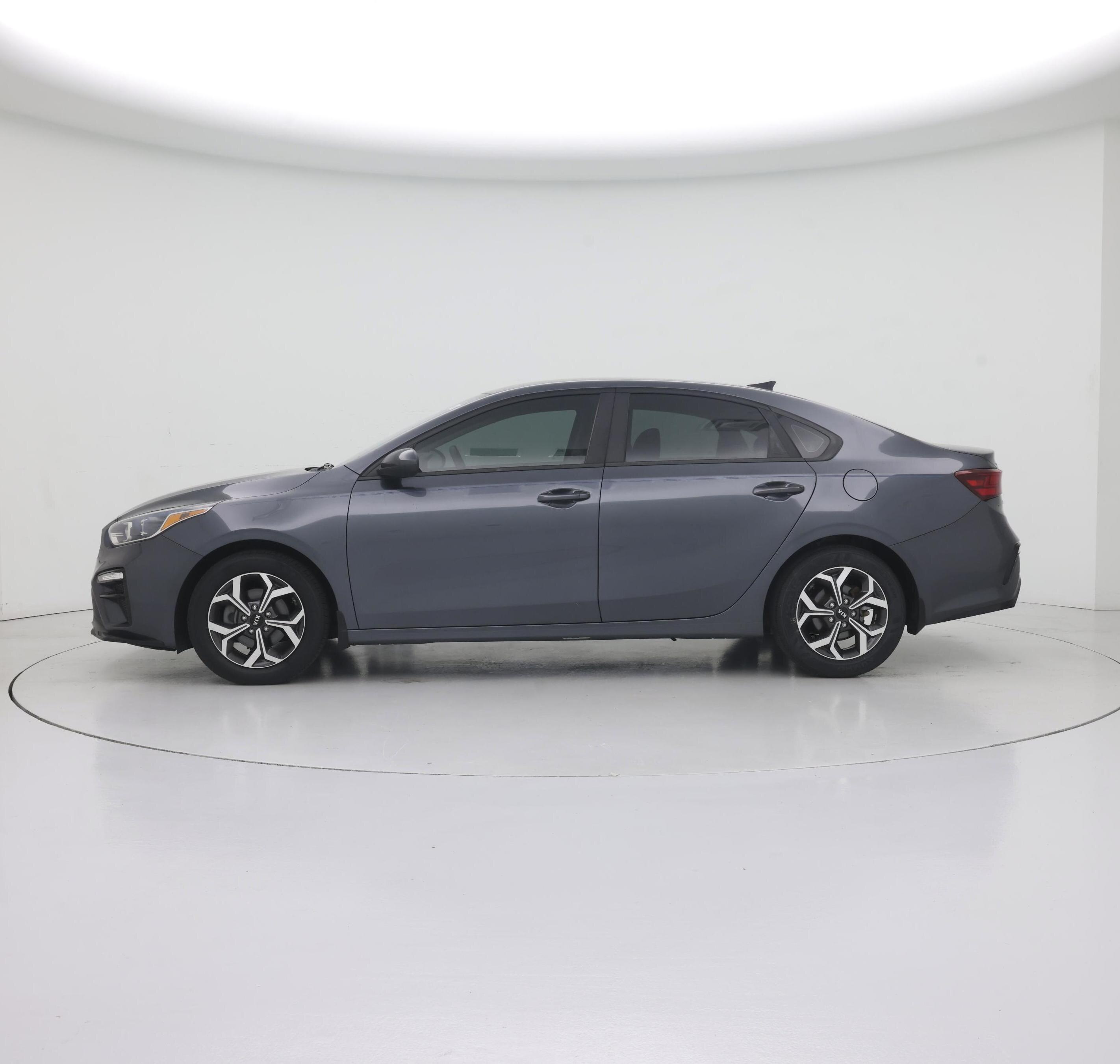 Thumbnail: 2020 Kia Forte - 3
