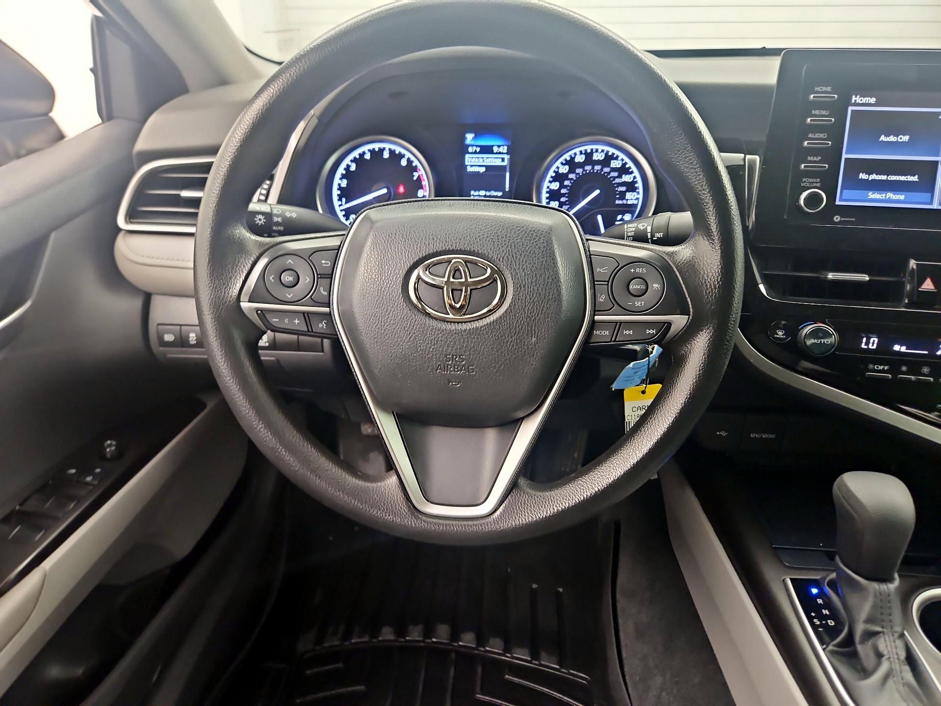 Thumbnail: 2022 Toyota Camry - 10