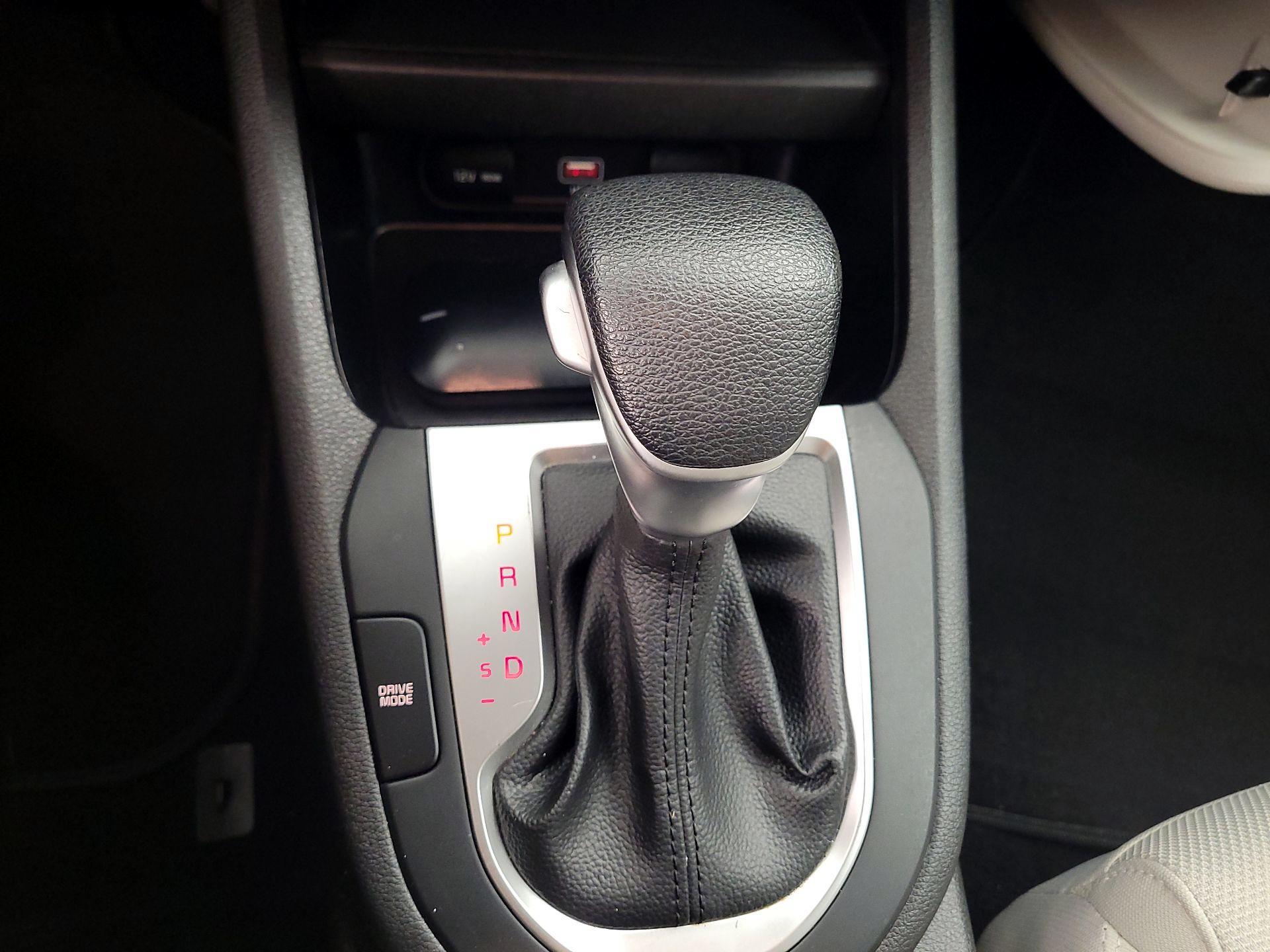 Thumbnail: 2023 Kia Forte - 17
