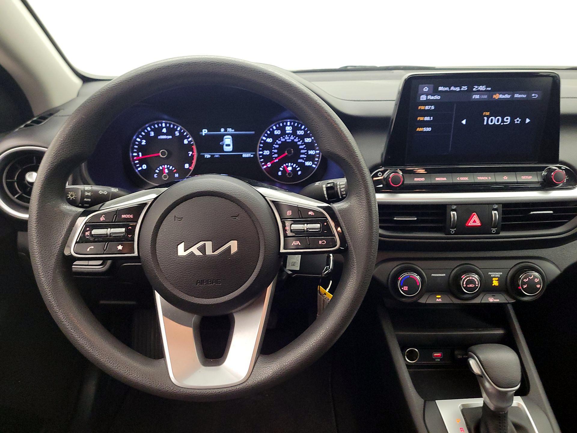 Thumbnail: 2023 Kia Forte - 10