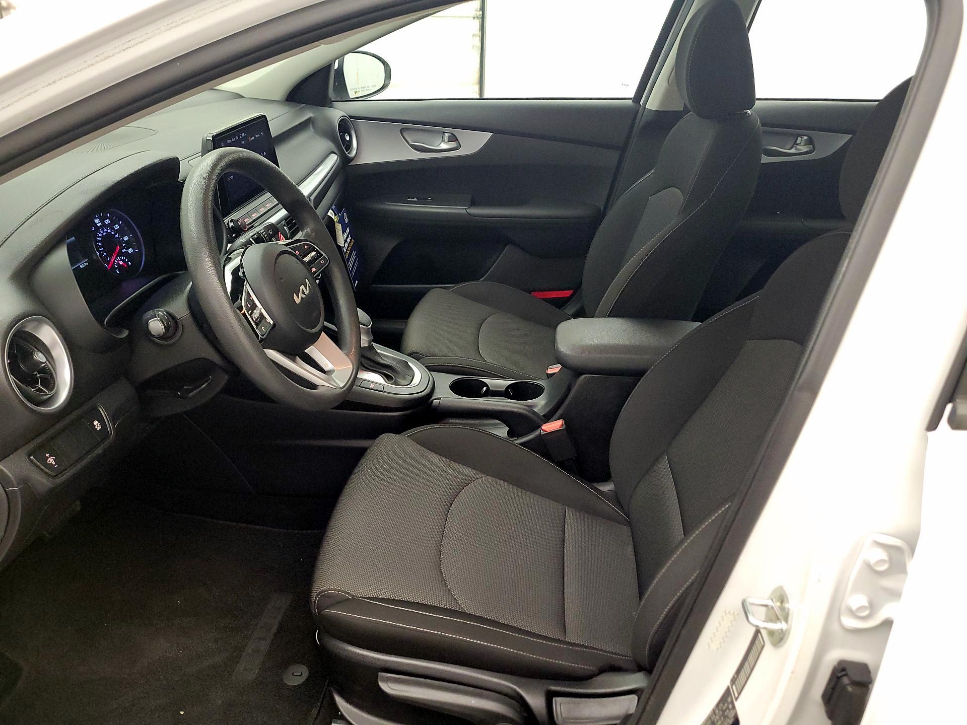Thumbnail: 2023 Kia Forte - 11