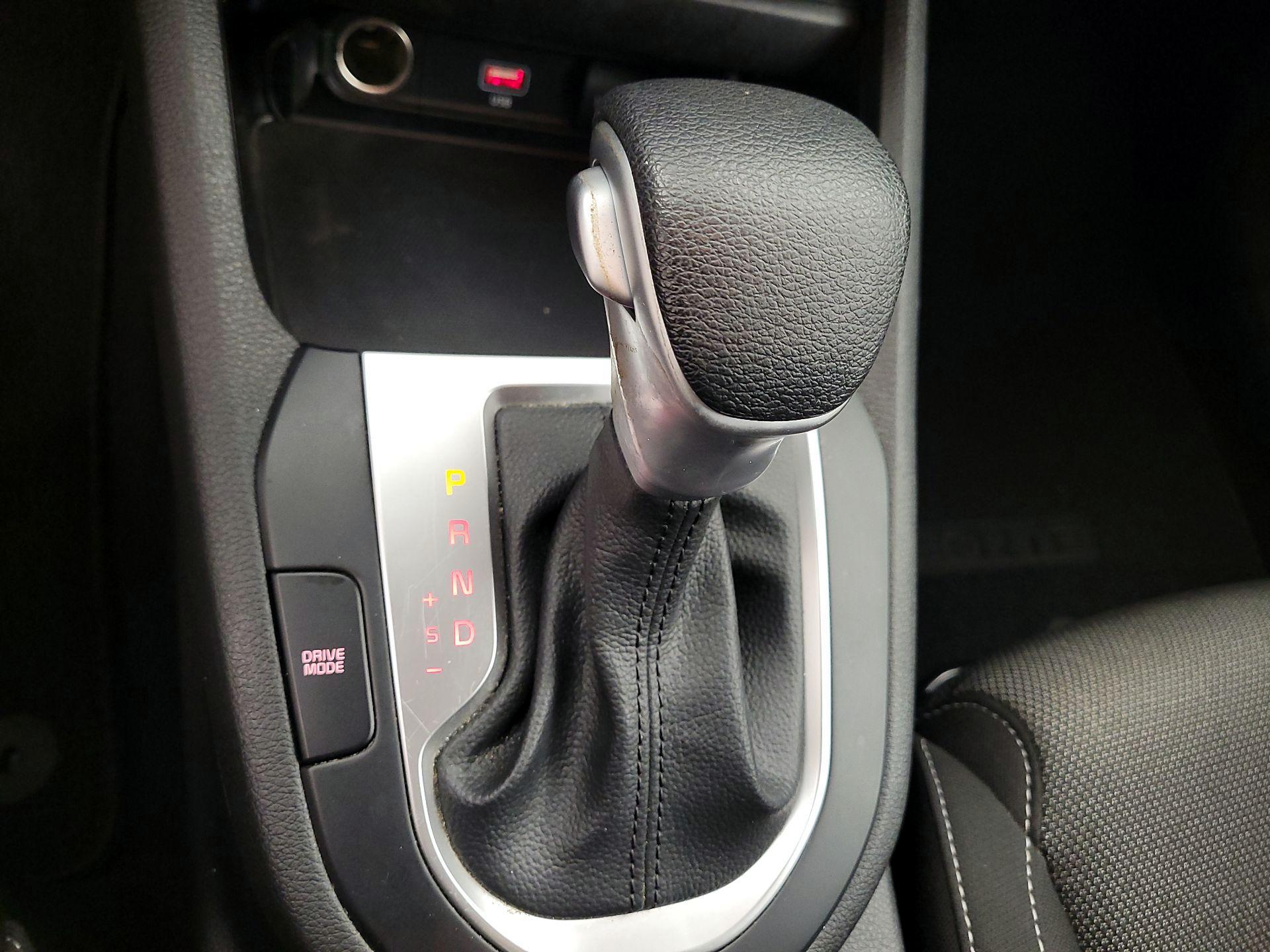 Thumbnail: 2023 Kia Forte - 15