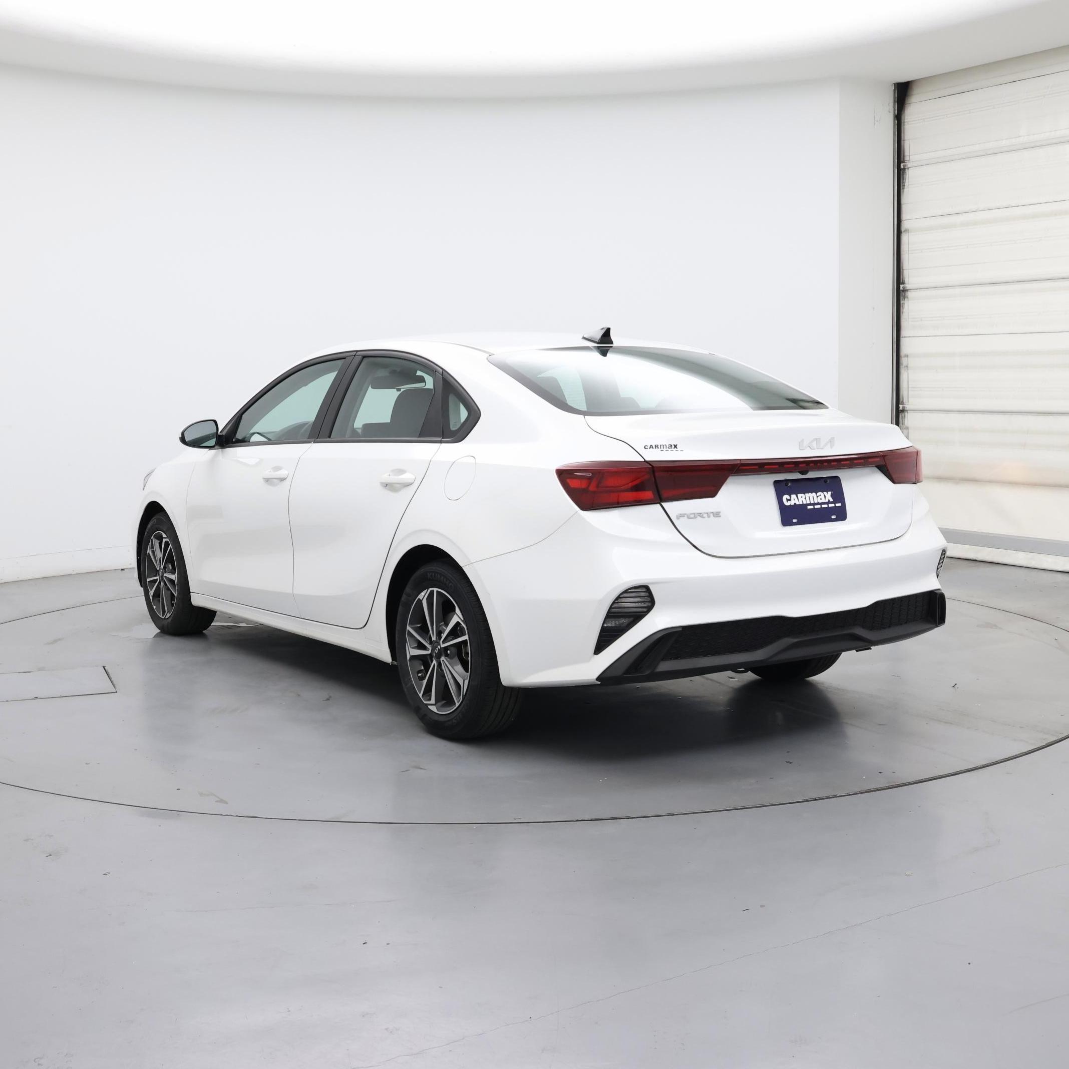 Thumbnail: 2023 Kia Forte - 2