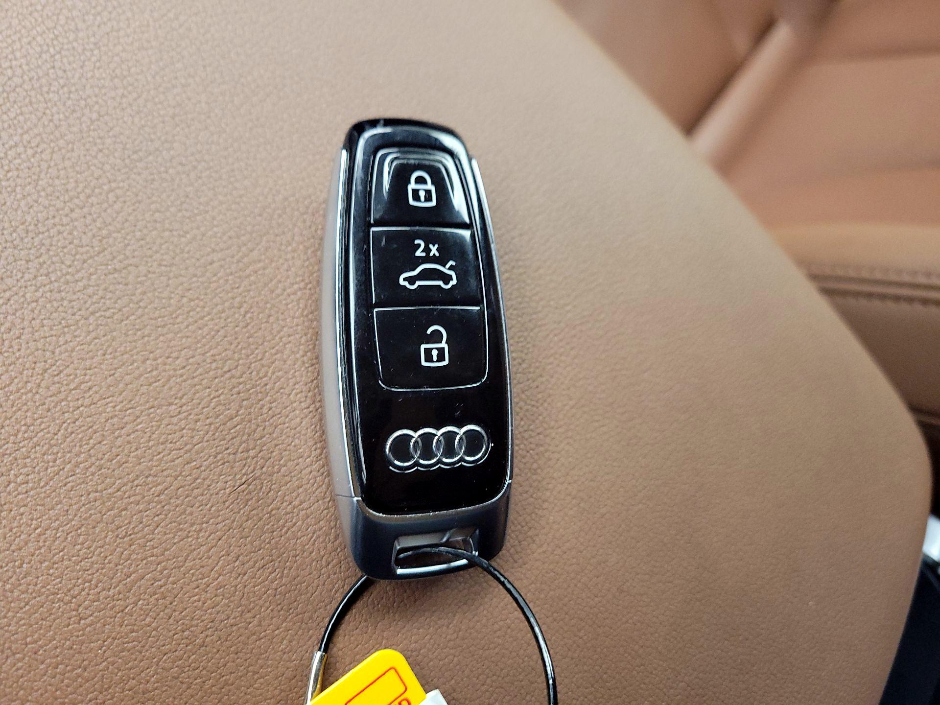 Thumbnail: 2021 Audi Q7 - 18