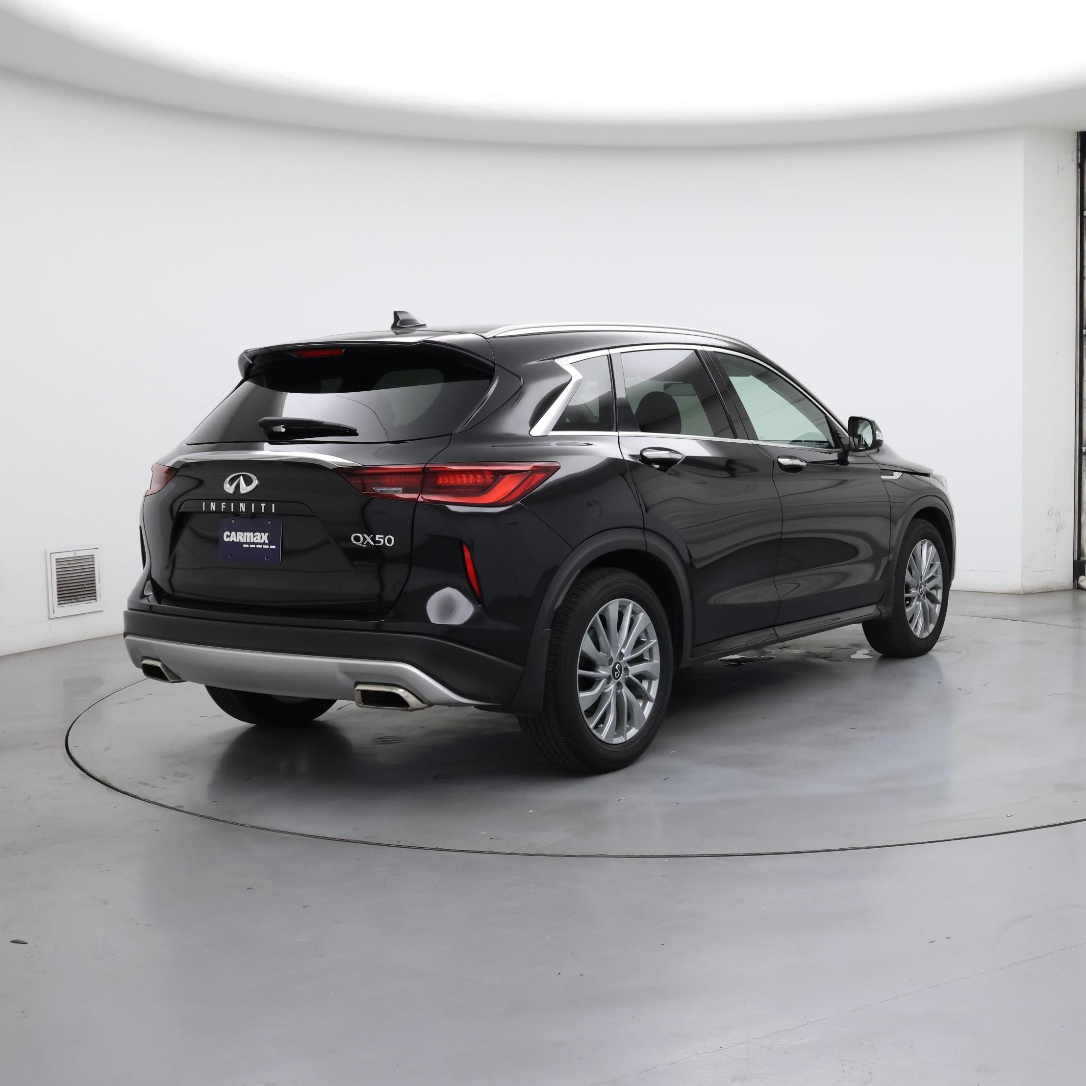 Thumbnail: 2023 INFINITI QX50 - 8