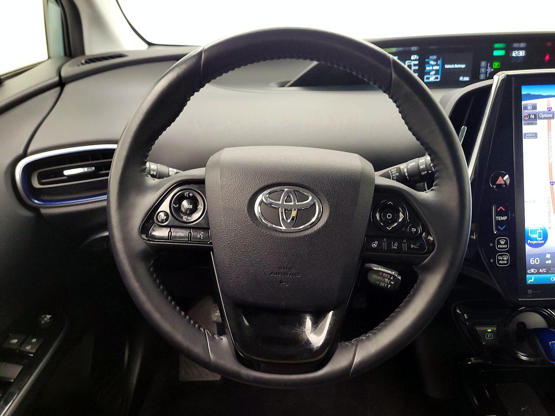 Thumbnail: 2022 Toyota Prius - 10
