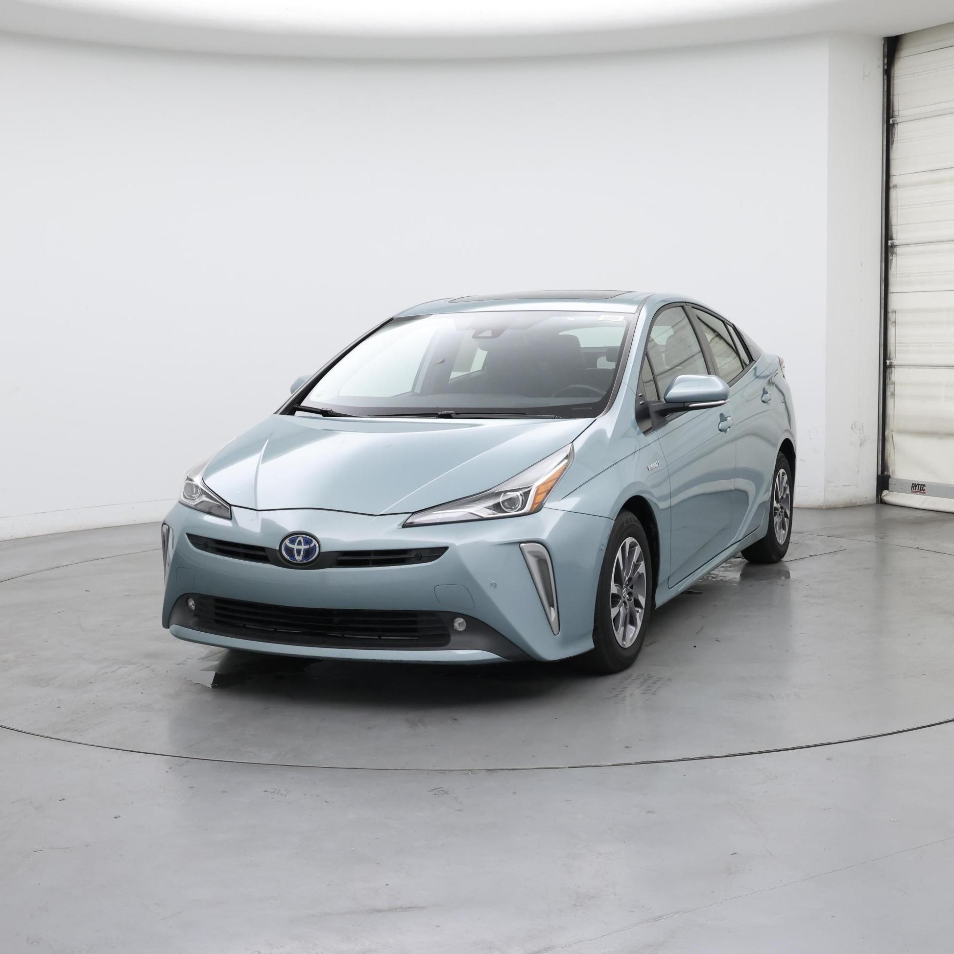 Thumbnail: 2022 Toyota Prius - 4