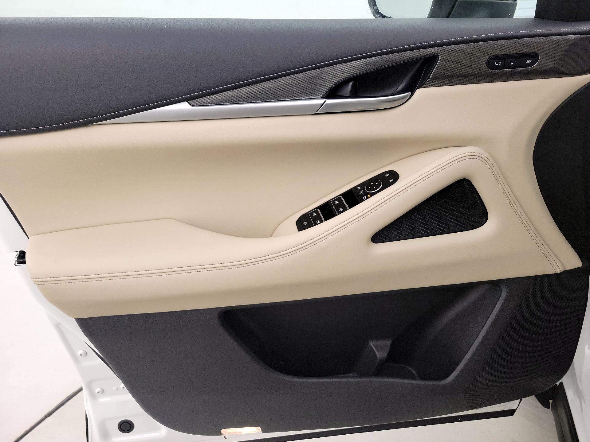 Thumbnail: 2023 INFINITI QX60 - 12