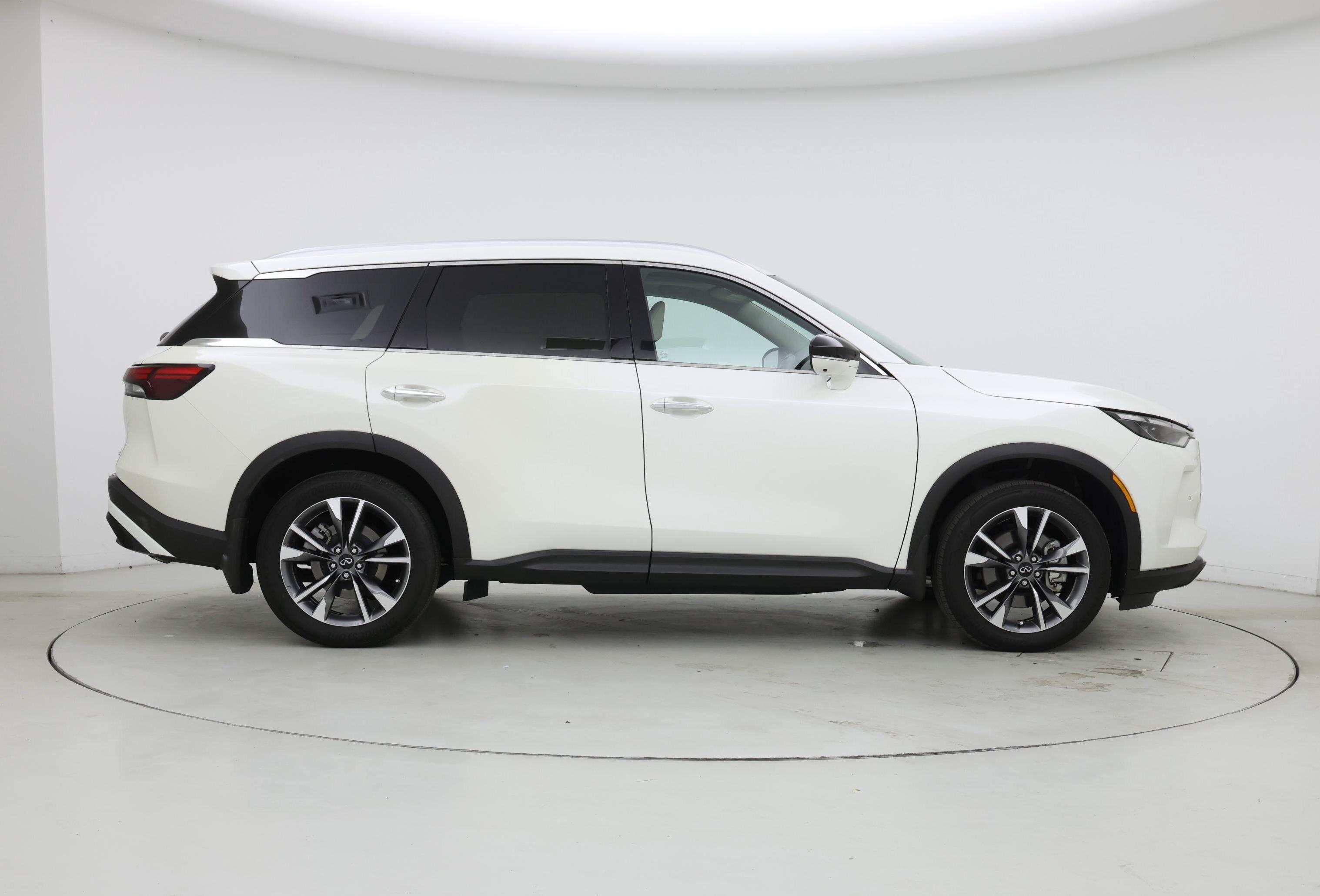 Thumbnail: 2023 INFINITI QX60 - 7