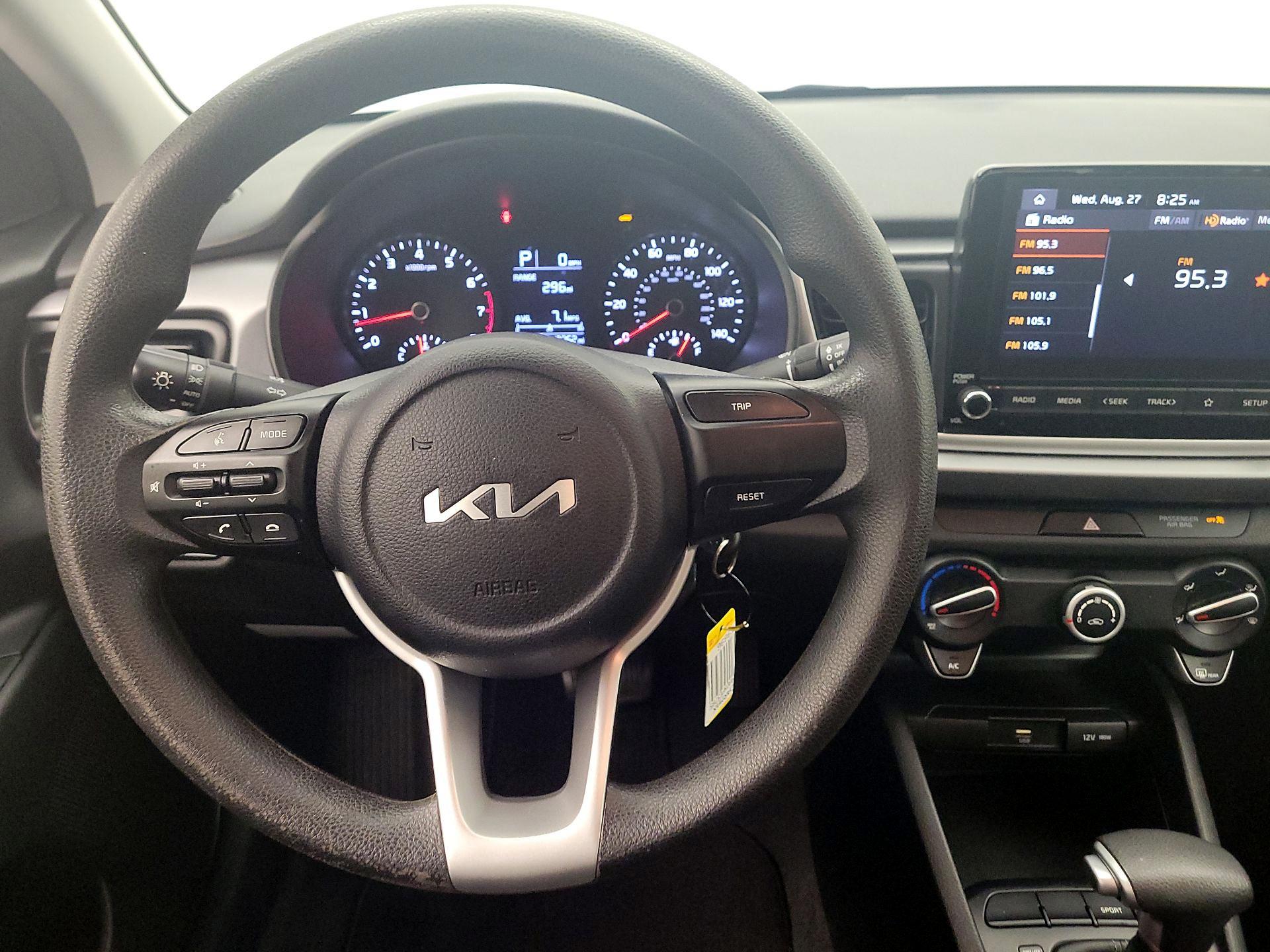 Thumbnail: 2023 Kia Rio - 10