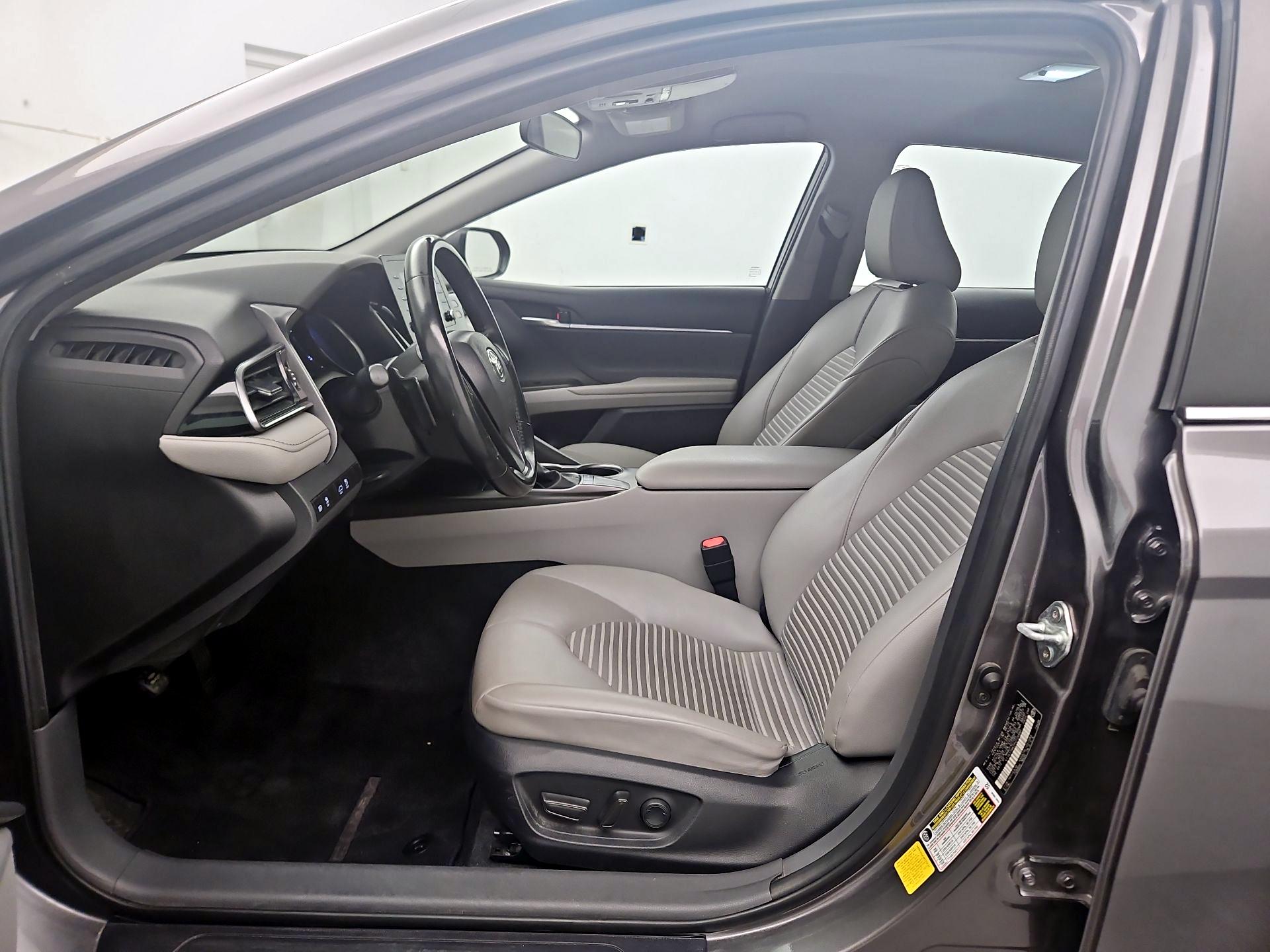 Thumbnail: 2023 Toyota Camry - 11