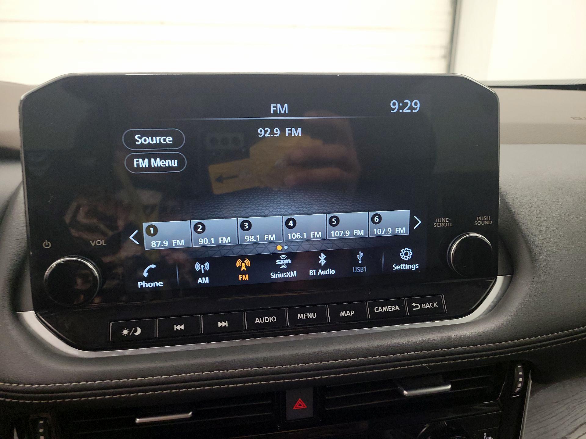 Thumbnail: 2022 Nissan Rogue - 15