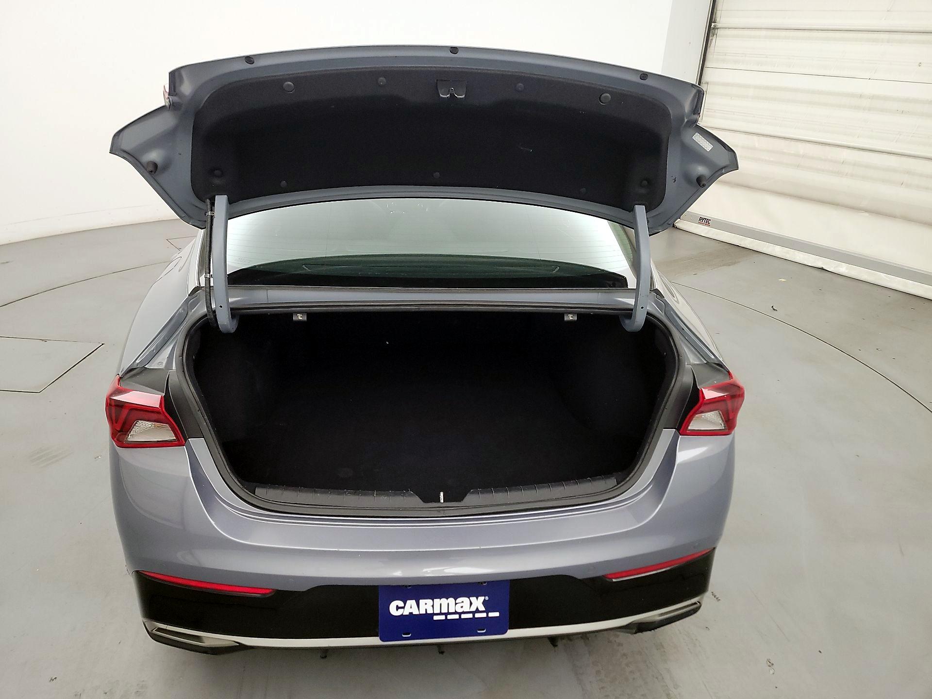 Thumbnail: 2022 Kia K5 - 16