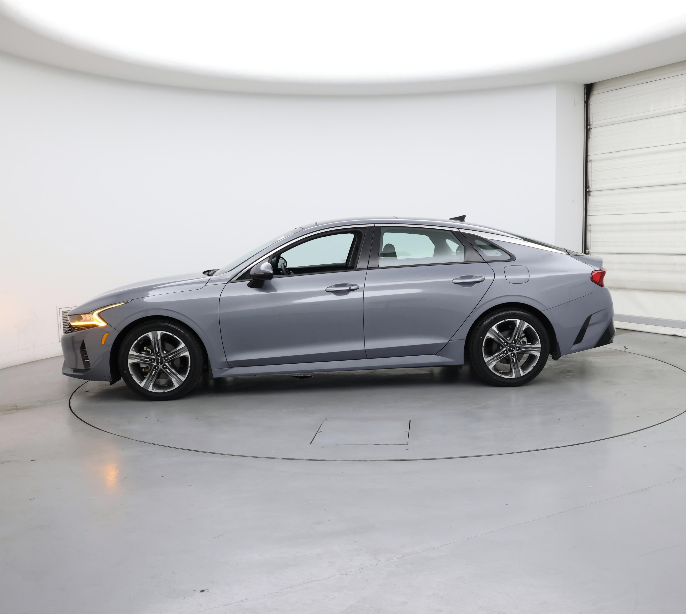 Thumbnail: 2022 Kia K5 - 3