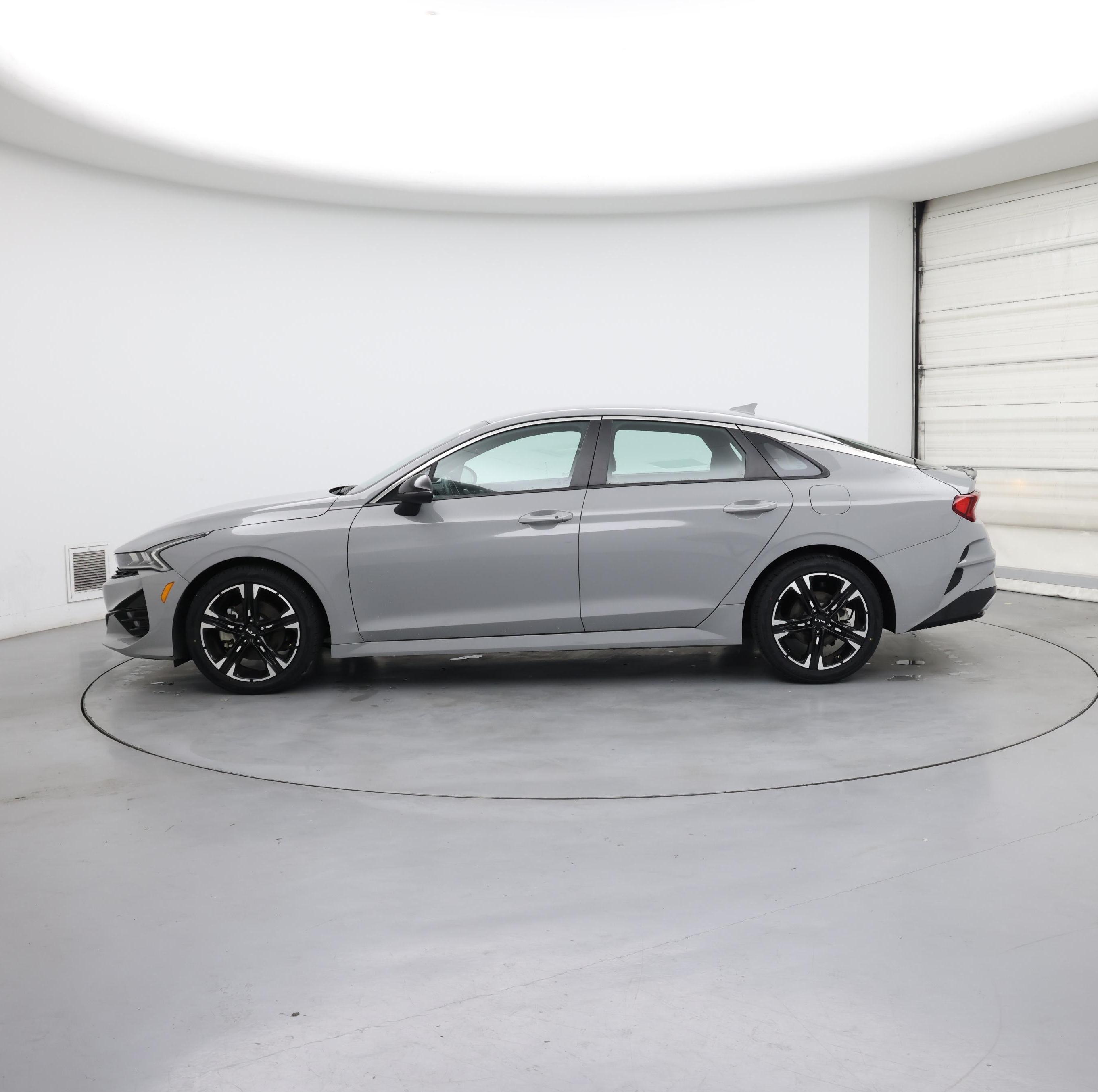 Thumbnail: 2023 Kia K5 - 3