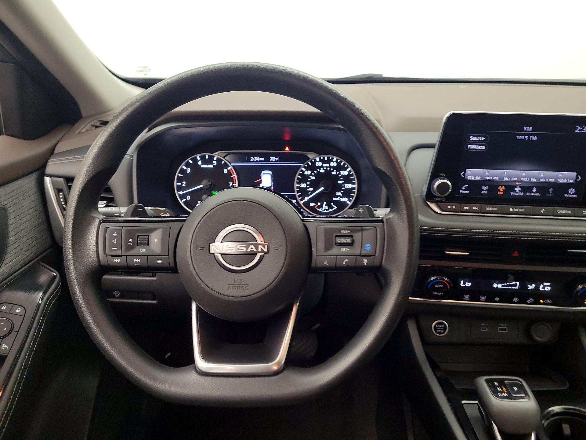 Thumbnail: 2023 Nissan Rogue - 10