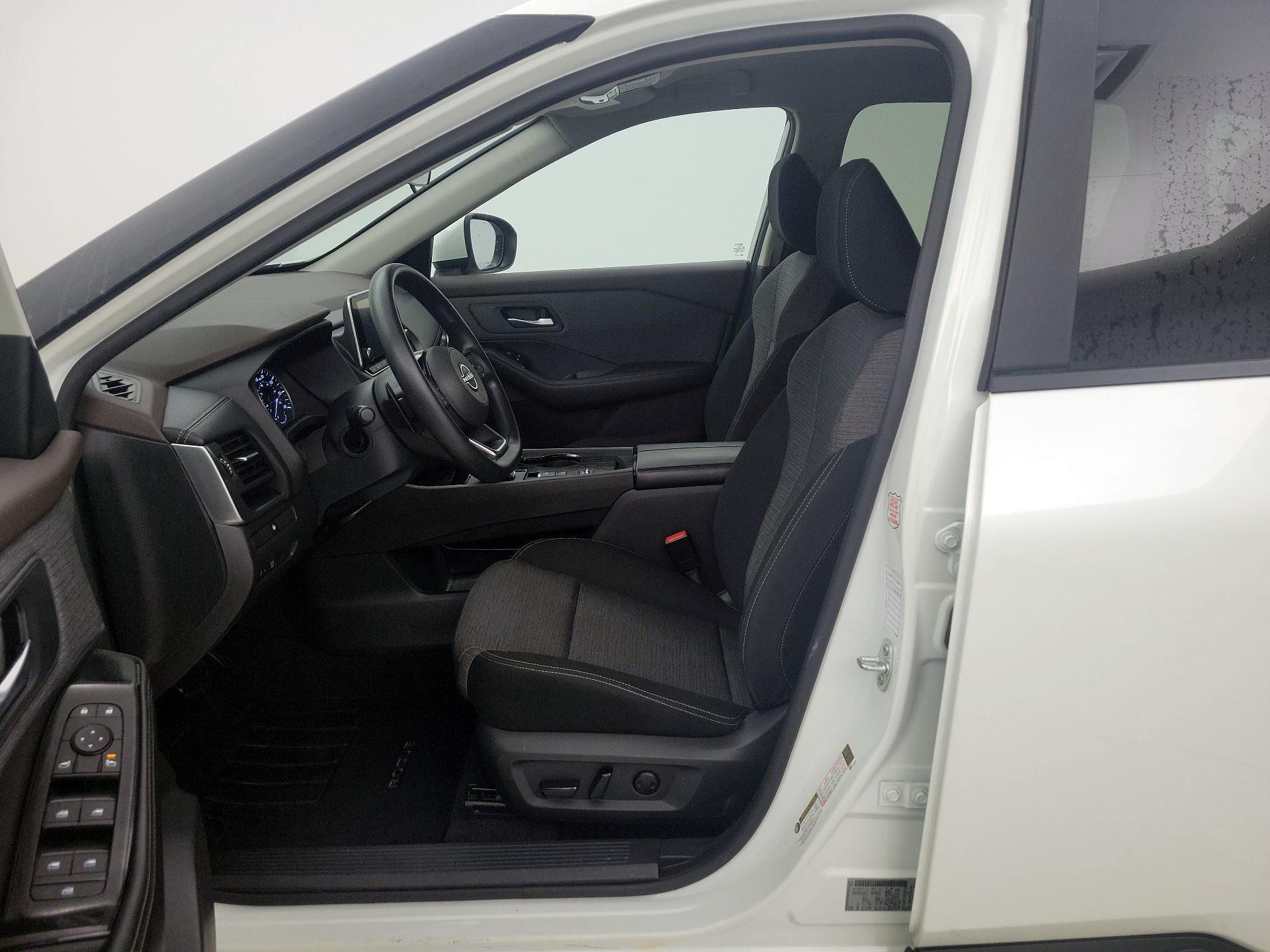 Thumbnail: 2023 Nissan Rogue - 11