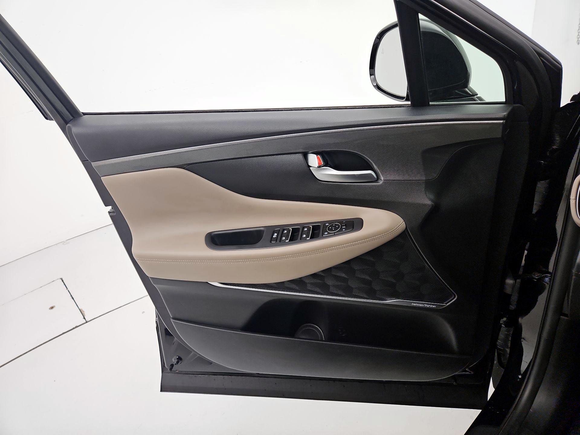 Thumbnail: 2022 Hyundai Santa Fe - 12