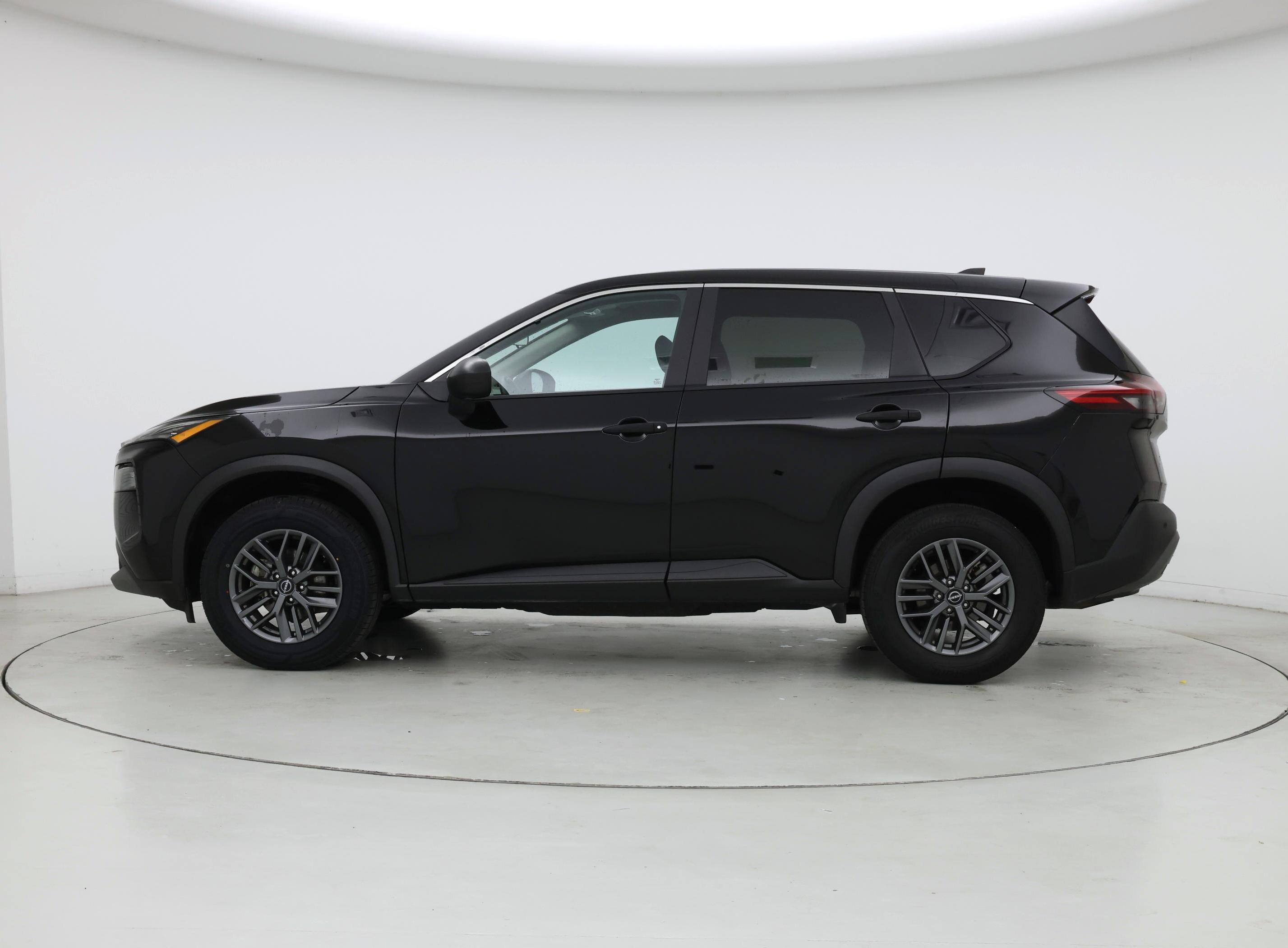 Thumbnail: 2023 Nissan Rogue - 3