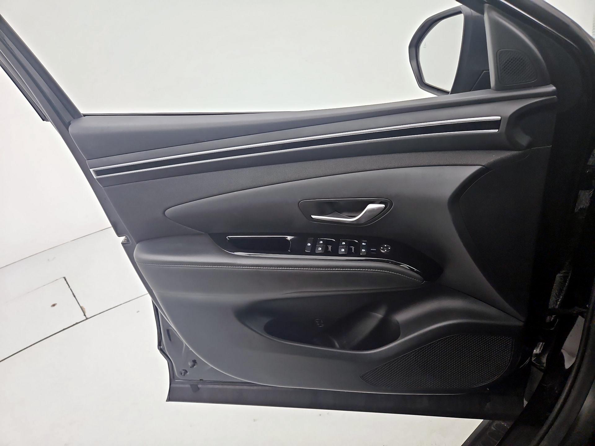 Thumbnail: 2022 Hyundai Tucson - 12