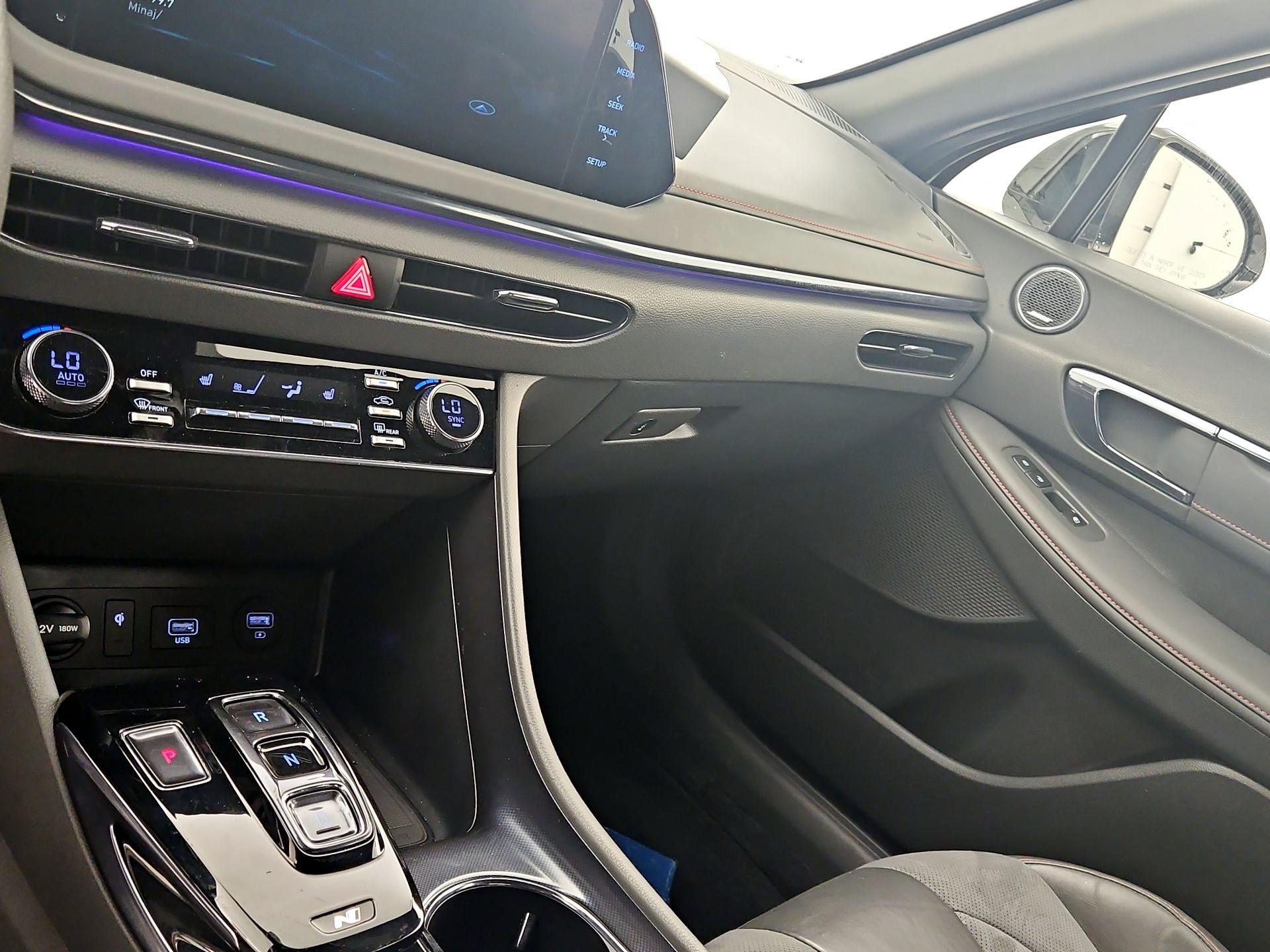Thumbnail: 2022 Hyundai Sonata - 17