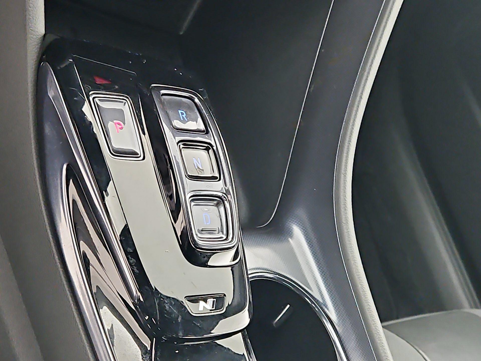 Thumbnail: 2022 Hyundai Sonata - 18